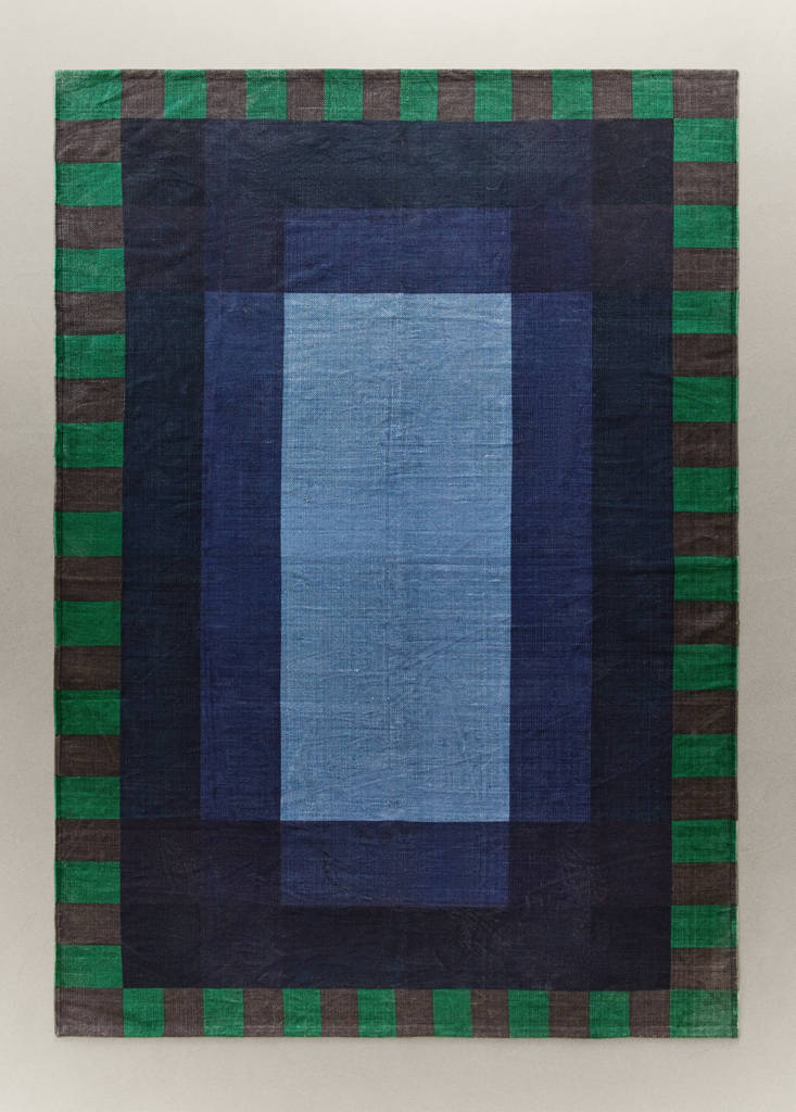 Large mosaic print rug — Blue