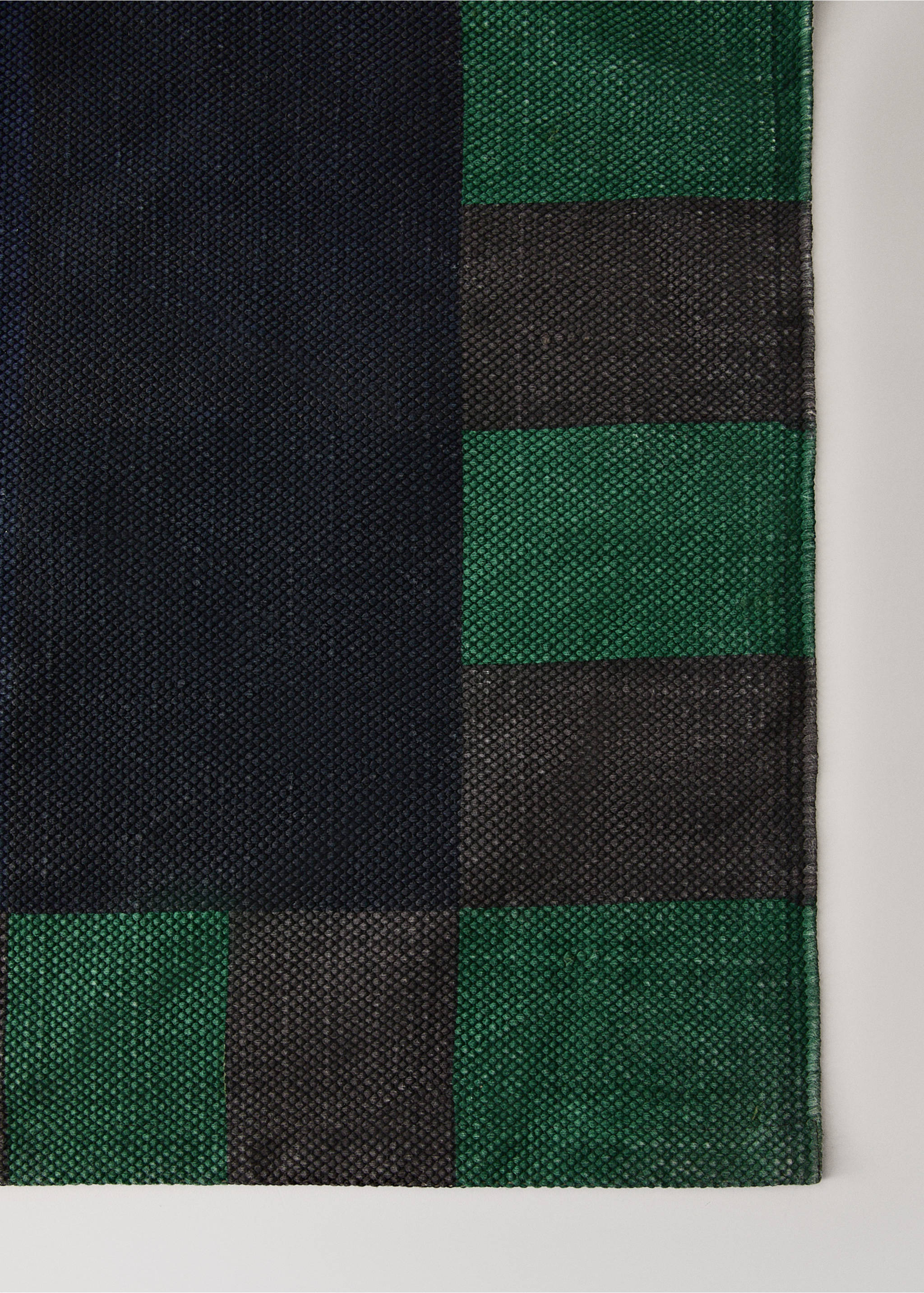 Large mosaic-pattern rug - Details of the article 2, Blue. Ref: 37013287-00.