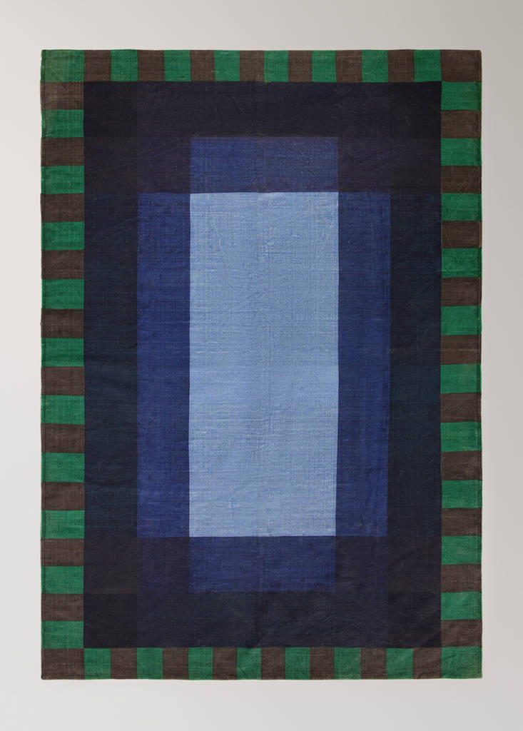 Large mosaic print rug — Blue