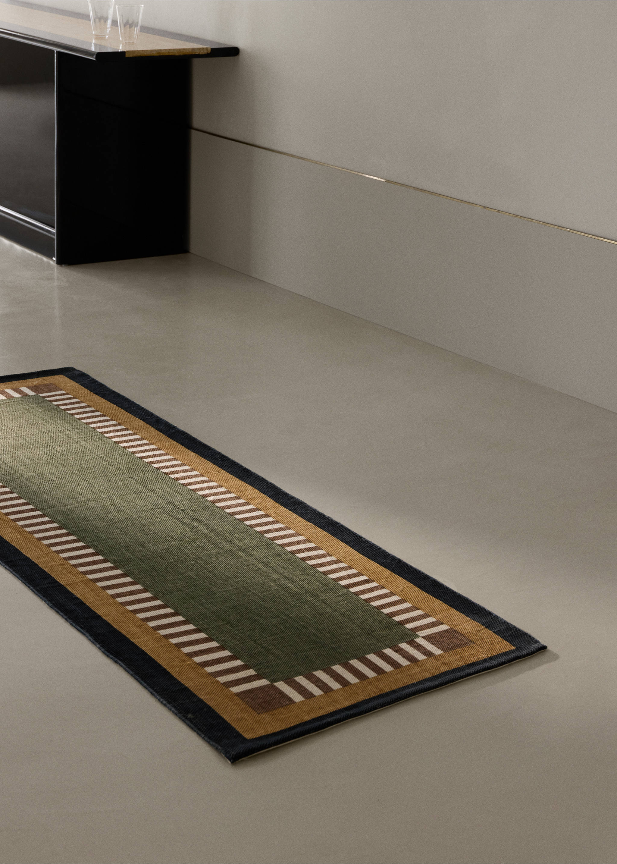 Geometric print rug 70x200cm - General plane, Forest Green. Ref: 37013289-00.