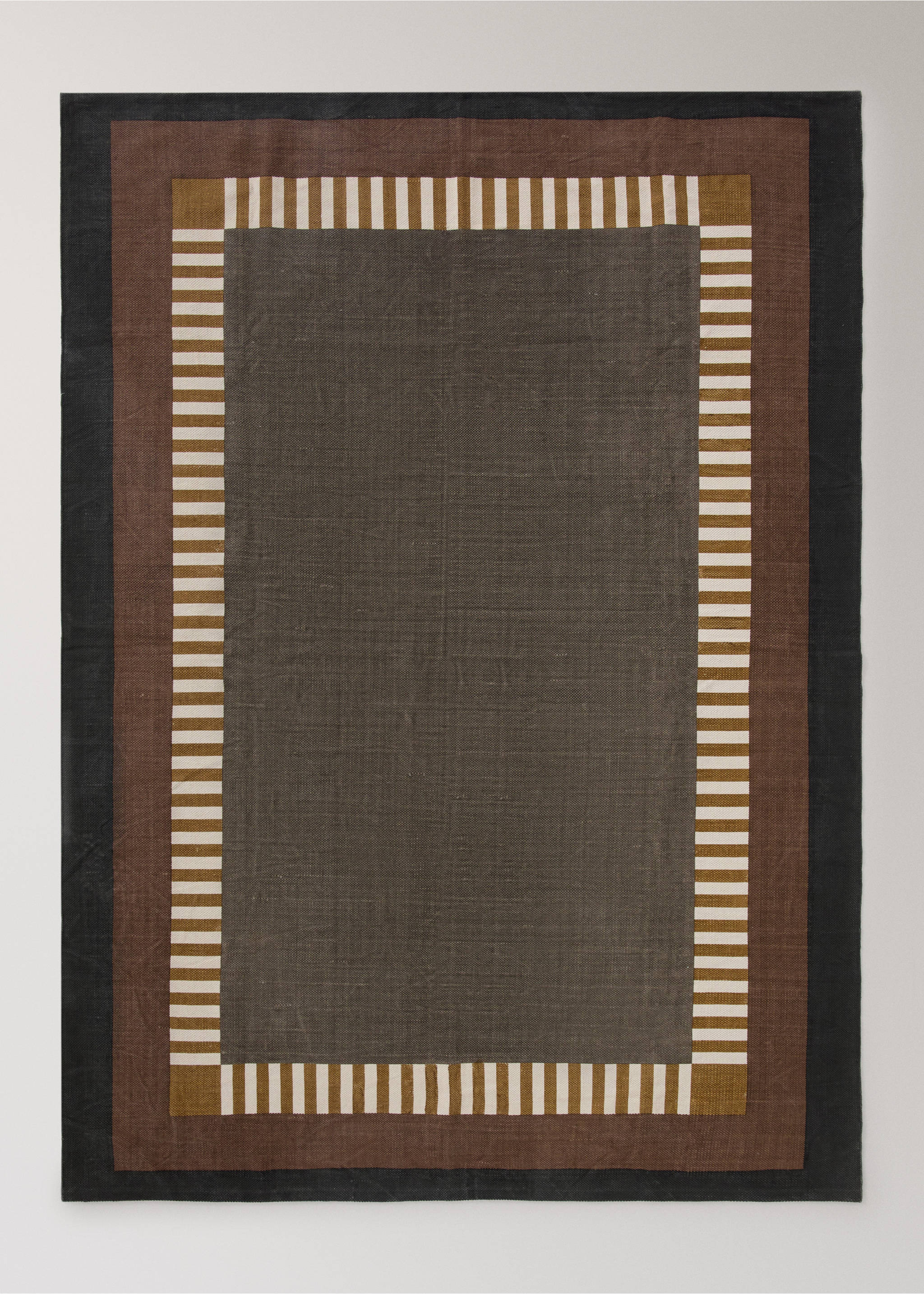 Large geometric-patterned rug - Article without model, Light/Pastel Brown. Ref: 37013290-00.