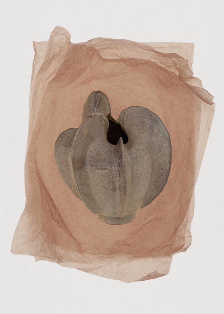 Low organic earthenware vase — Brown