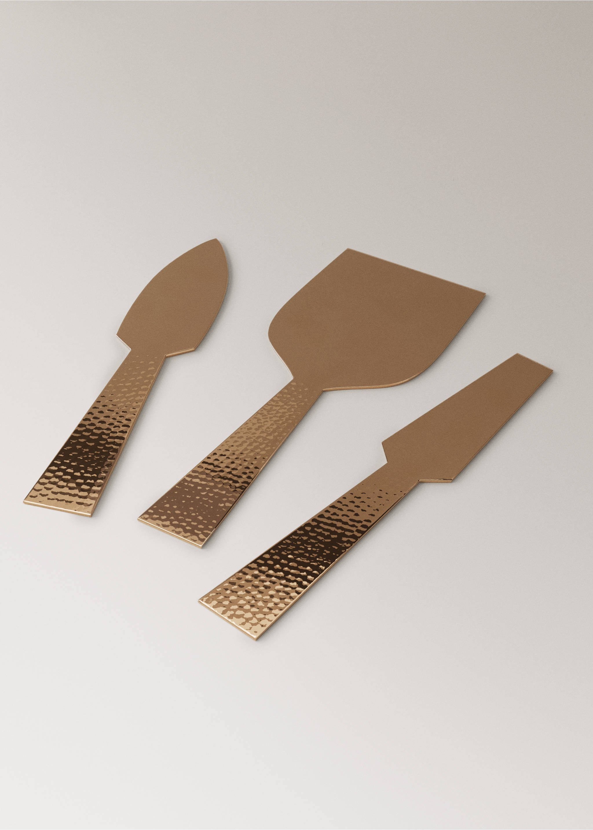 Hammered stainless steel cutlery set - Details of the article 1, Copper. Ref: 37013303-00.