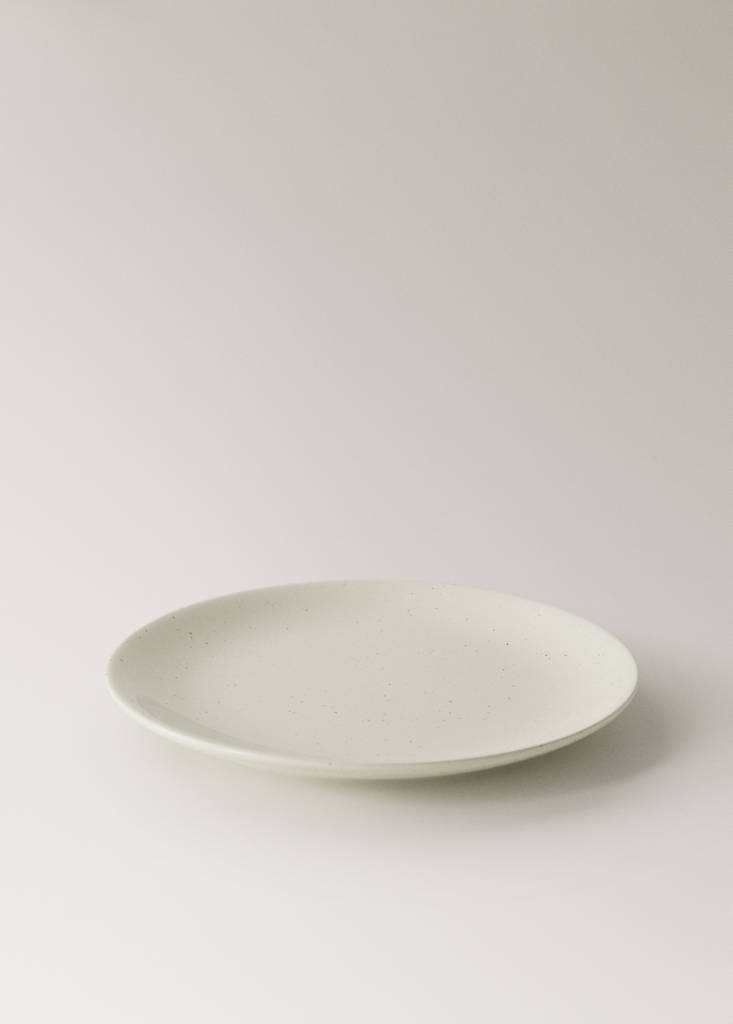 Stoneware dessert plate with spots — Off White