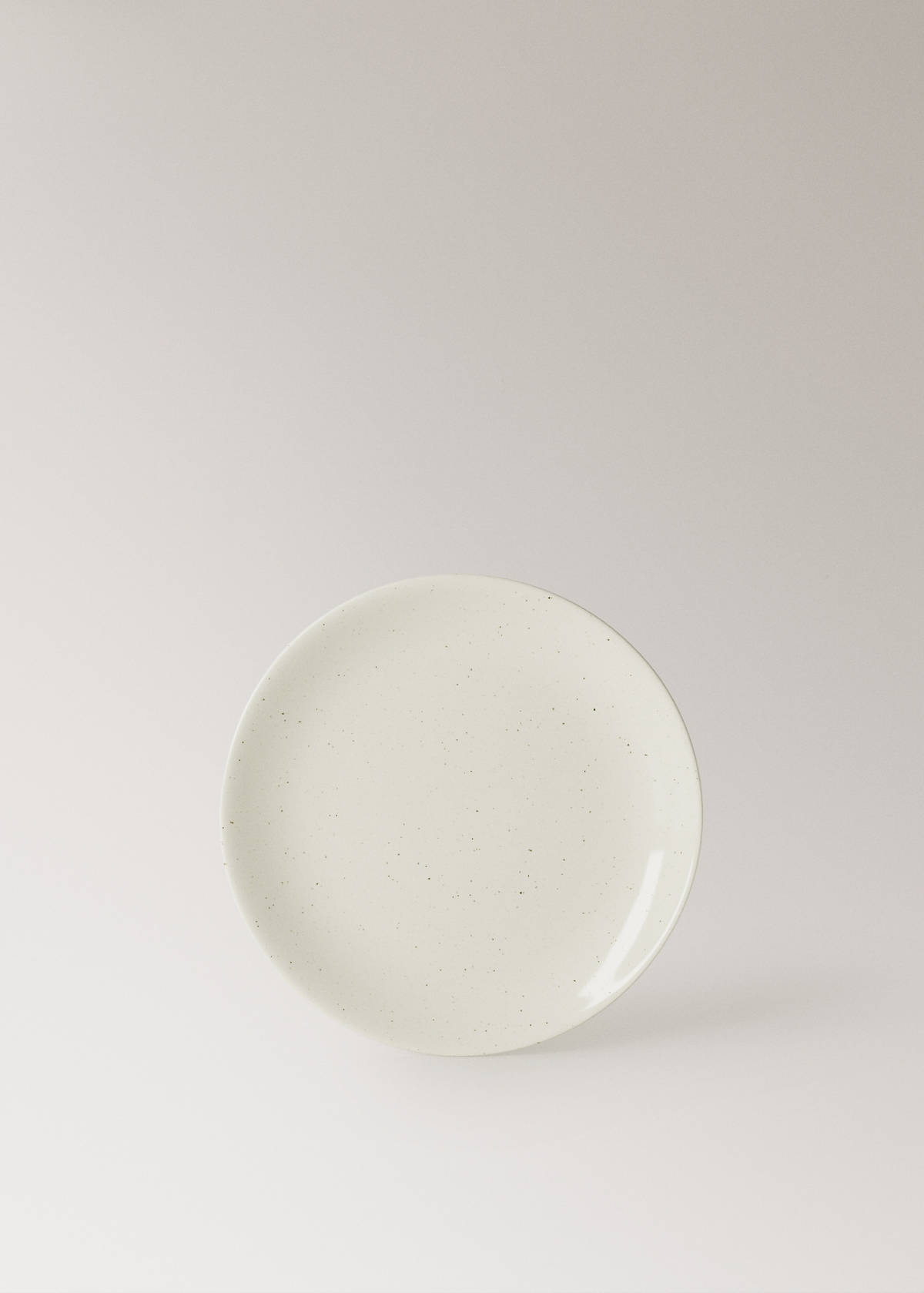 Stoneware dessert plate with spots — Off White