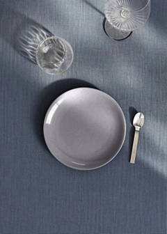 Stoneware dessert plate with spots — Blue 1