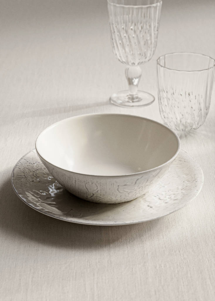 Textured gres bowl — Off White