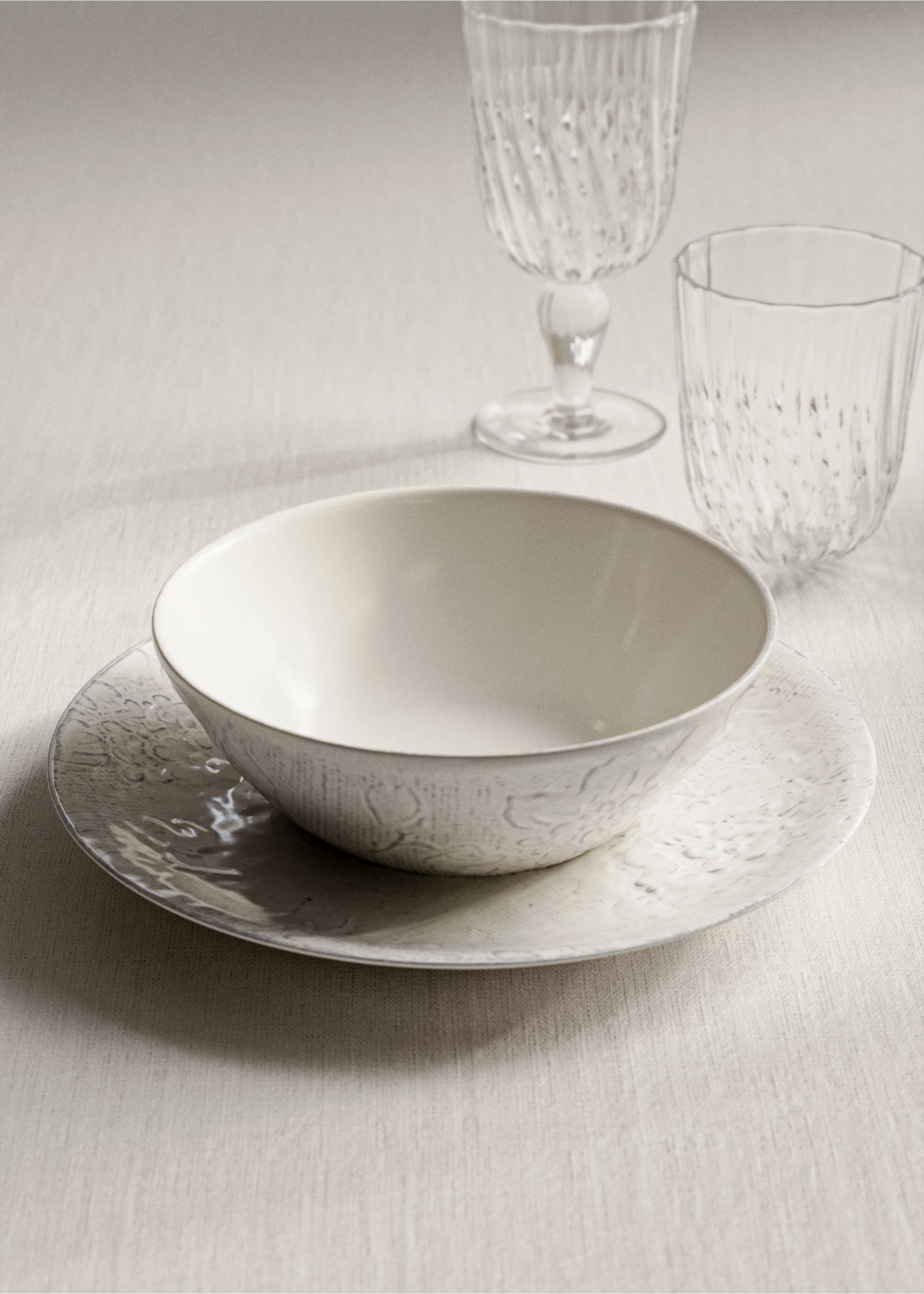 Textured gres bowl - General plane, Off White. Ref: 37013313-00.