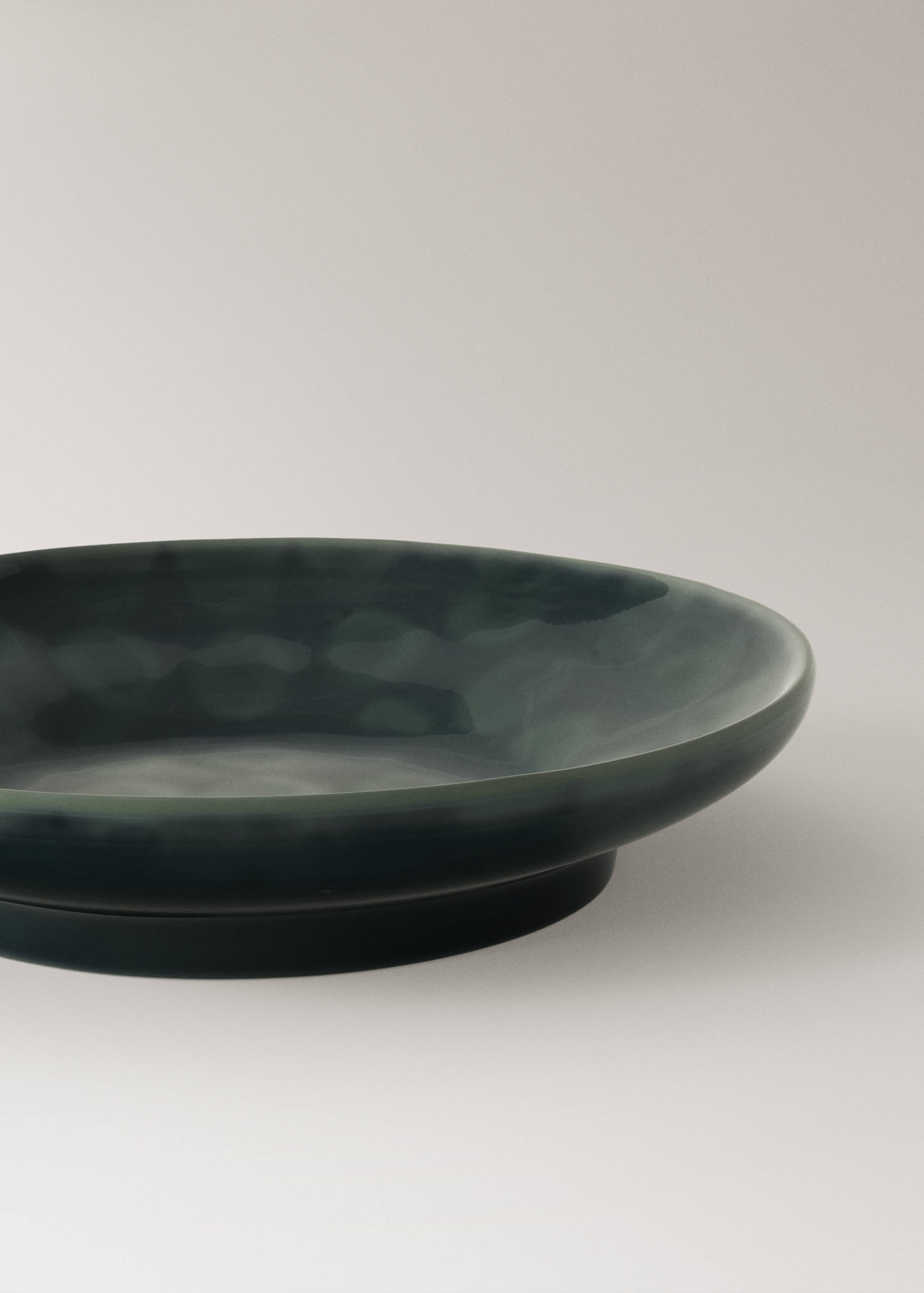 Assiette creuse en grès avec cercles - Détail de l'article 1