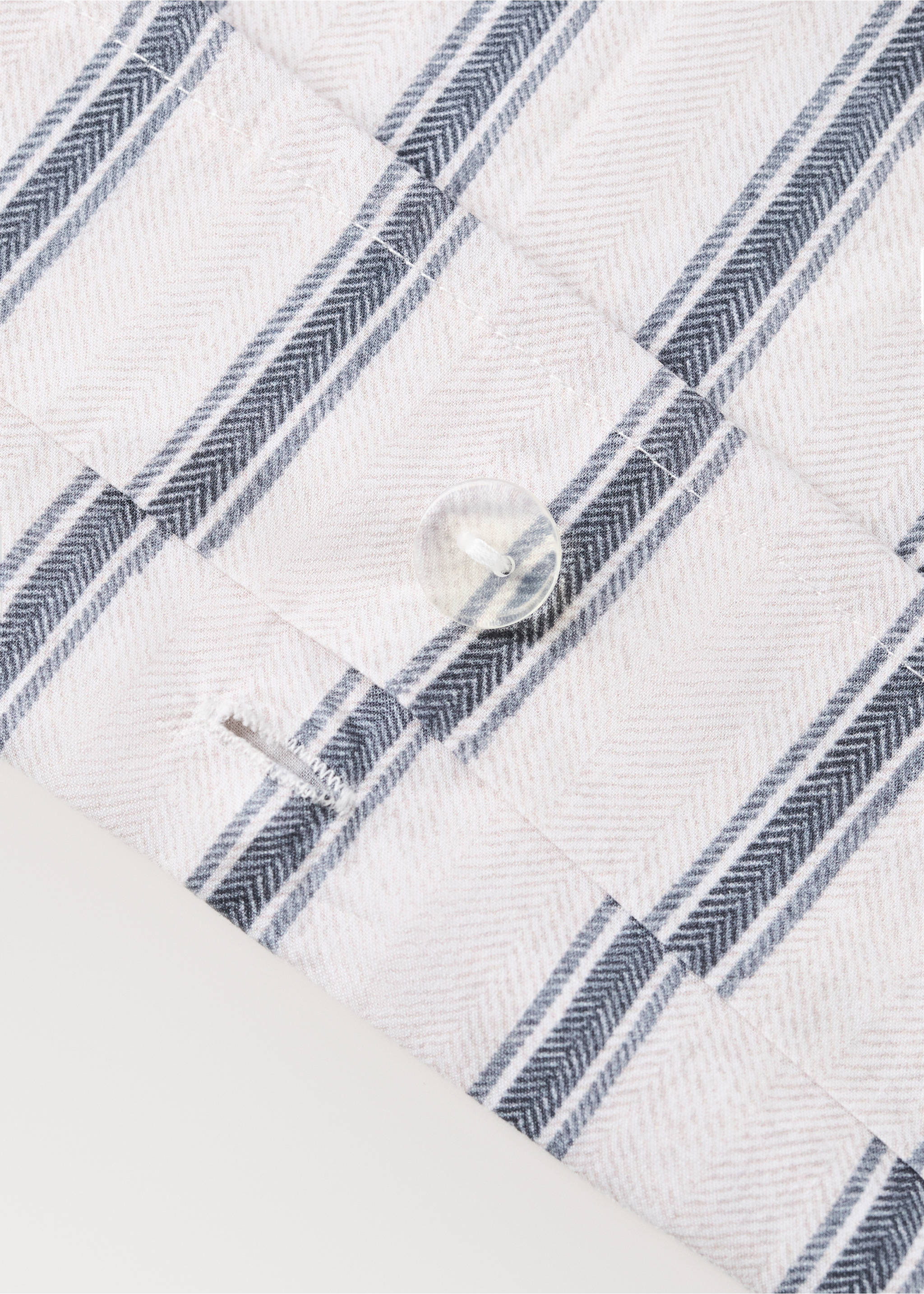 Percale cotton duvet cover 200 thread count striped print for 135/140 cm bed - Details of the article 2, Ecru. Ref: 37013323-00.