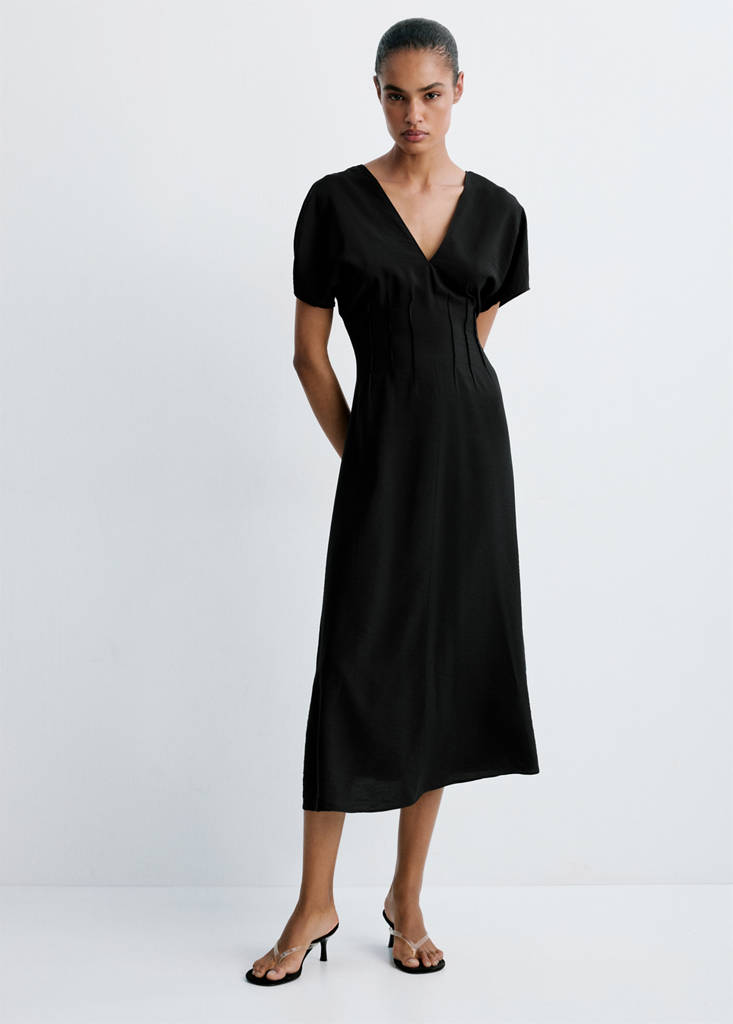 Ruched V-neck dress — Black