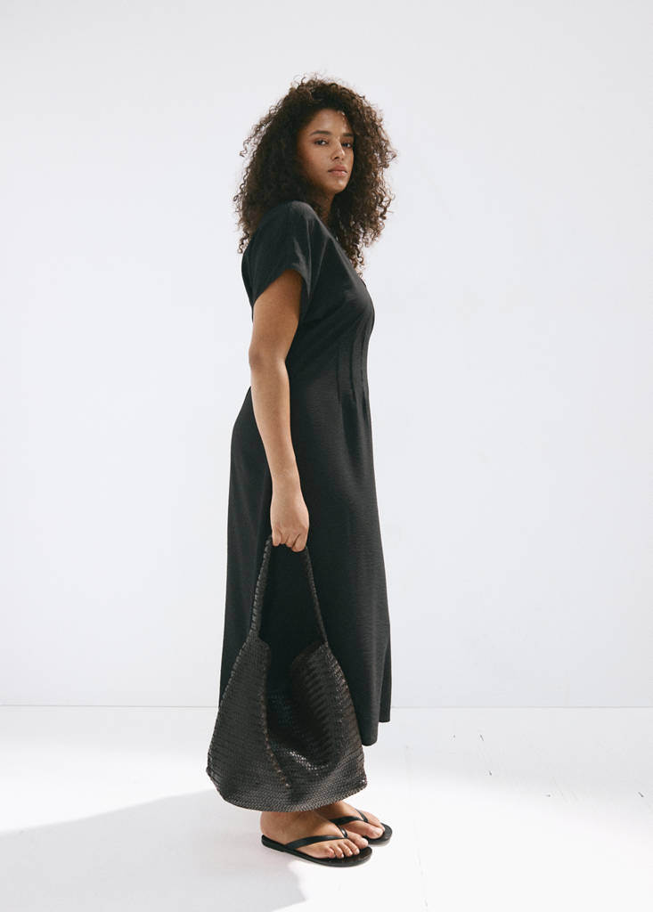 Ruched V-neck dress — Black