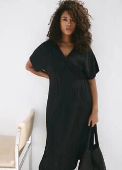 Ruched V-neck dress — Black 7
