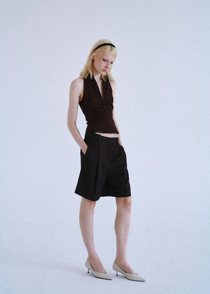 Mango Chemise Col En V Froncé In Marron