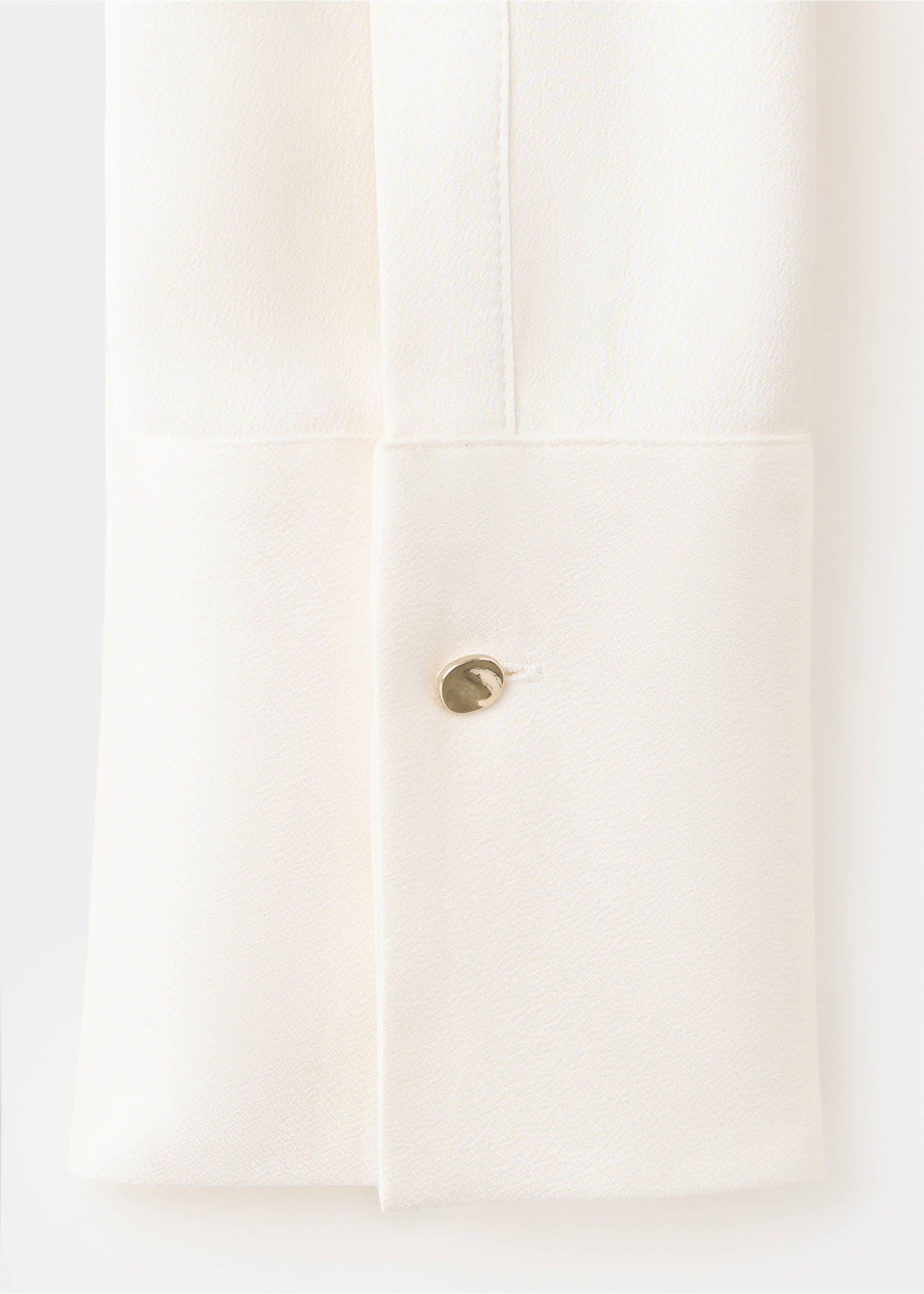 Satin finish flowy shirt - Details of the article 0, Ecru. Ref: 37014084-00.