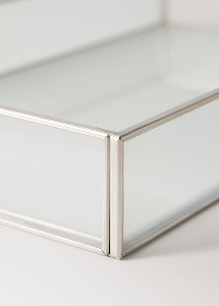 Large rectangular transparent tray — Silver