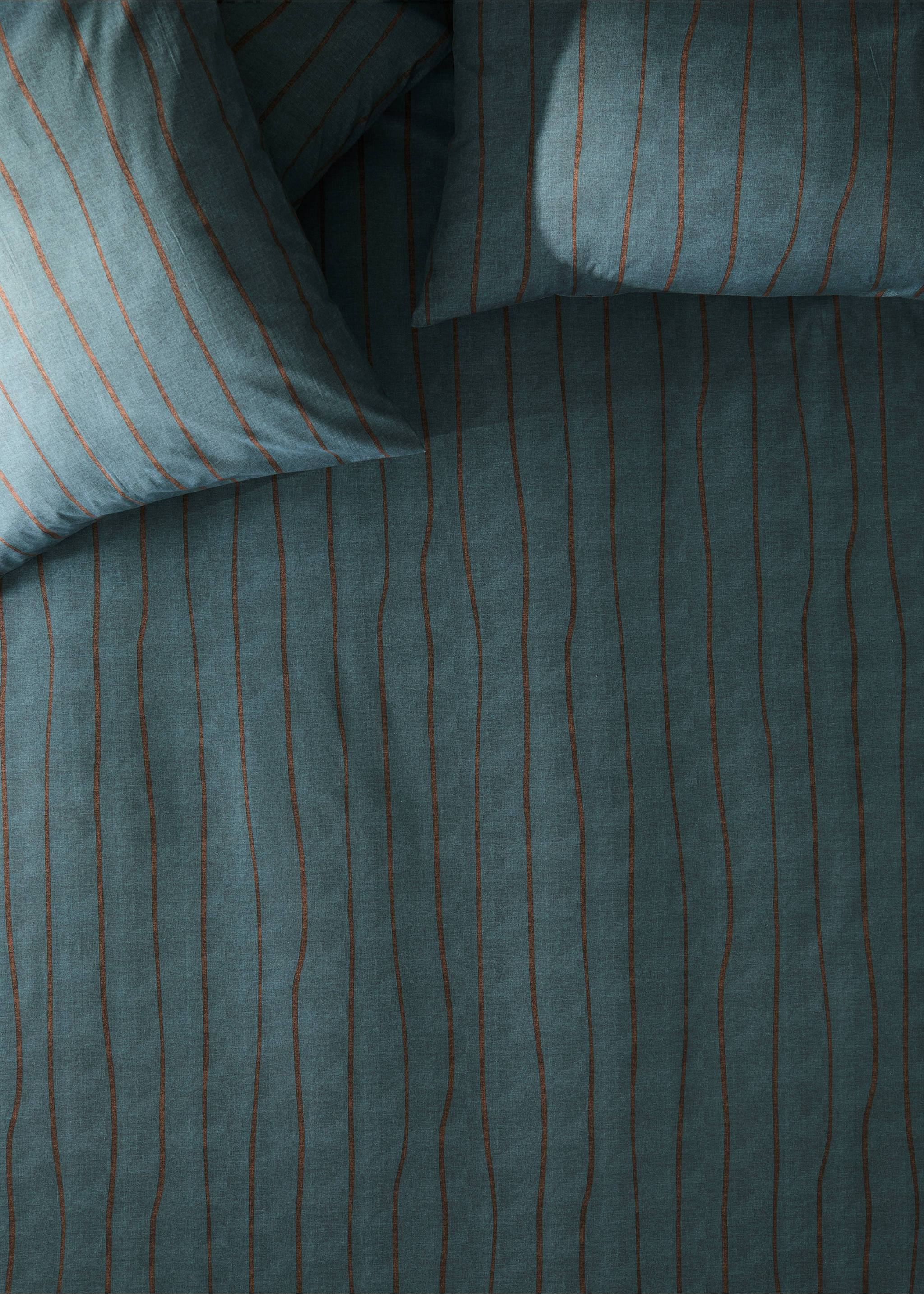 100% cotton striped duvet cover for king bed - Details of the article 7, Petrol Blue. Ref: 37014105-00.