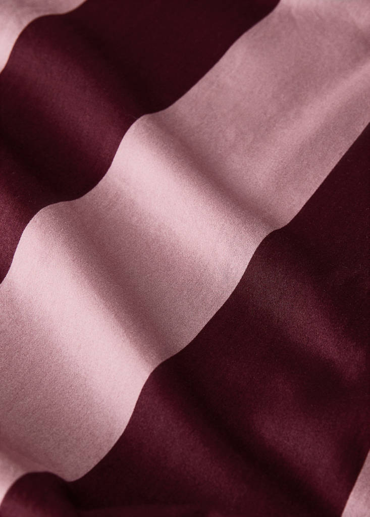 Wide-striped watercolour duvet cover for a 90 cm bed — Maroon
