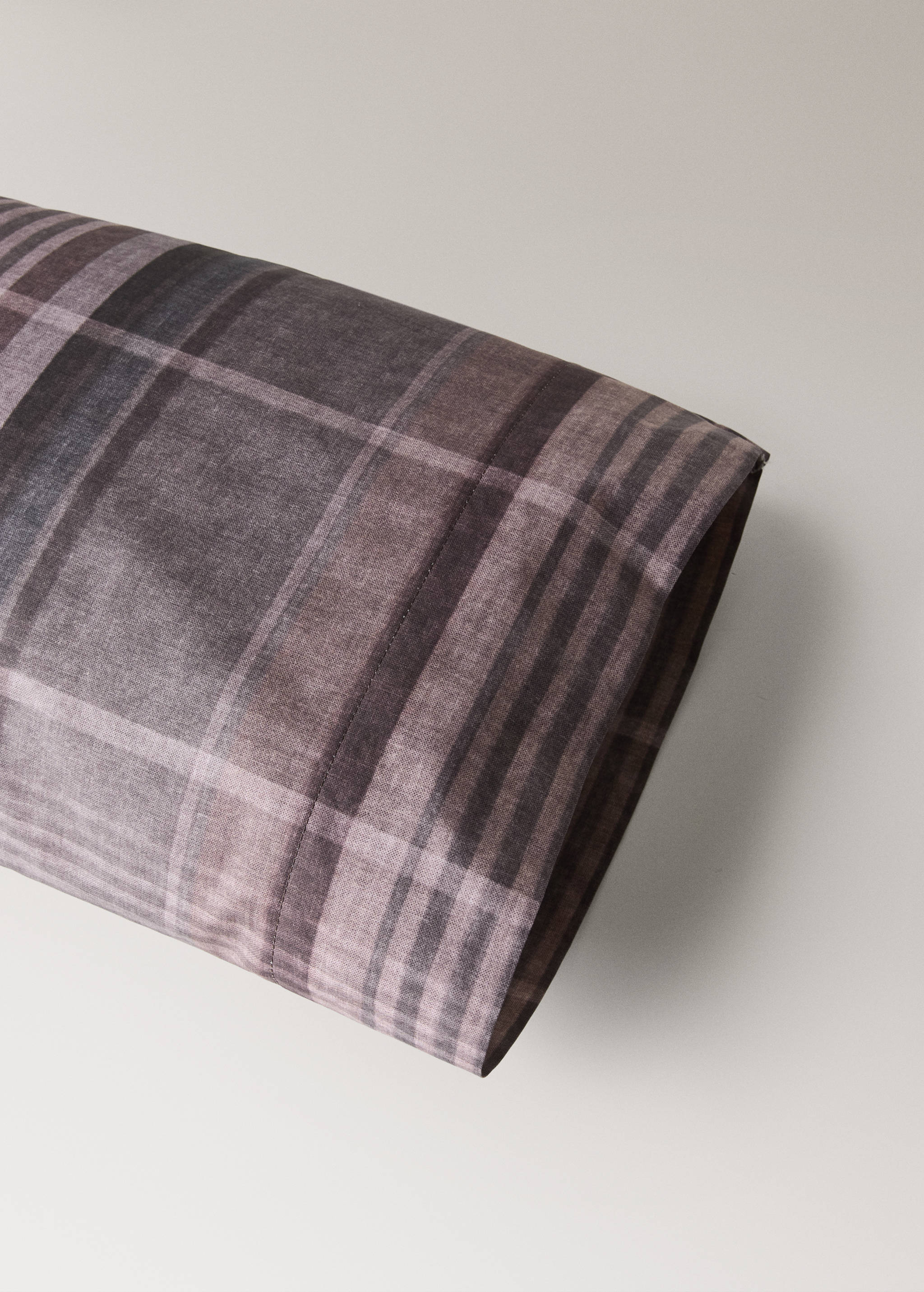 Multicoloured check percale cotton pillowcase 45x110 cm - Details of the article 2