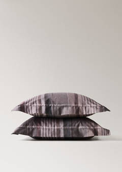 Two multicoloured checked cotton percale pillowcases 60 x 60 cm — Brown 4