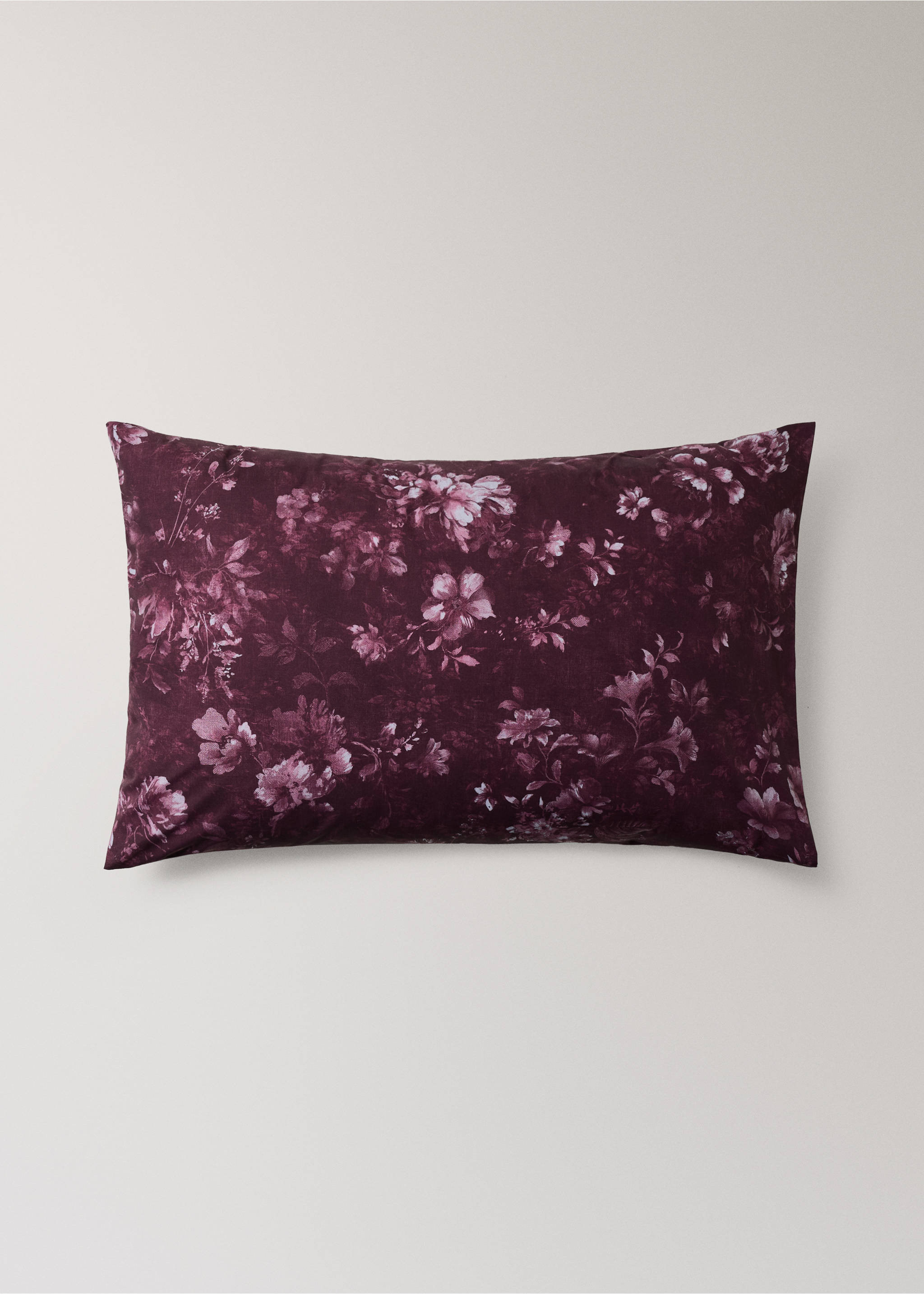 Funda almohada 100% algodón floral 50x75 - Artículo sin modelo, Vino. Ref: 37014121-00.