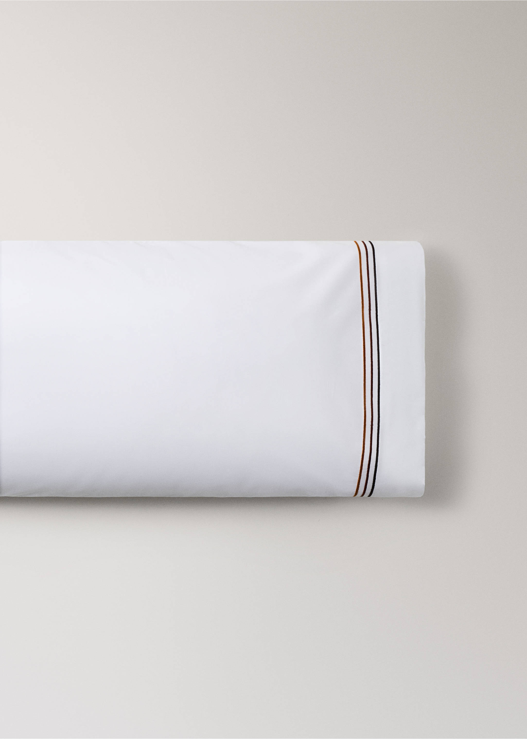 Embroidered 100% cotton pillowcase 45 x 110 cm - Article without model, Ecru. Ref: 37014125-00.