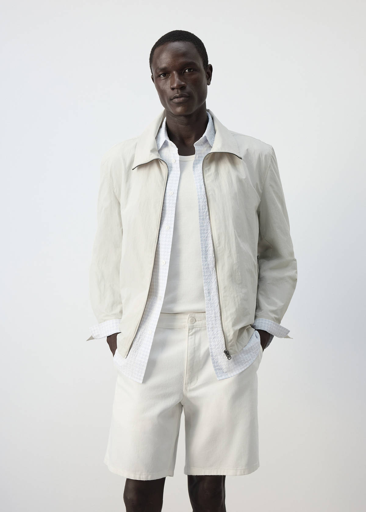 Water-repellent jacket with pockets — Beige