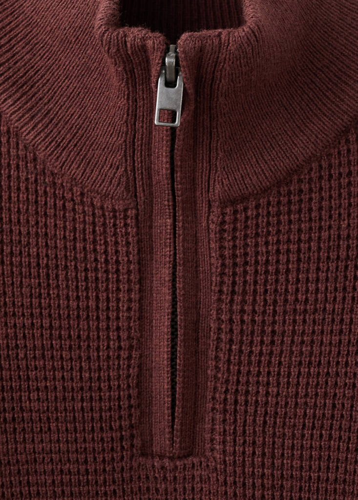 Knitted sweater with perkins neck — Burgundy