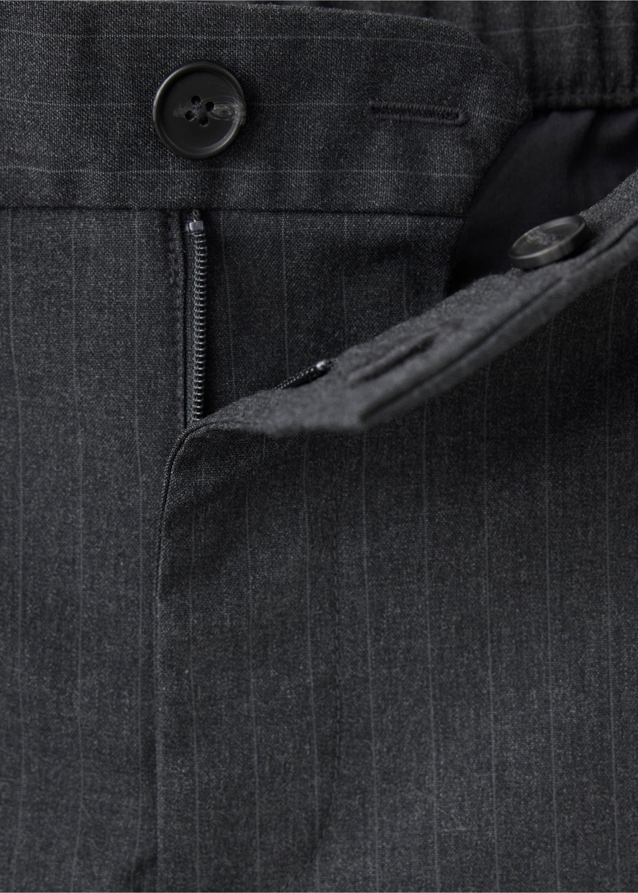 Pantalón Bologna cropped slim fit - Detalle del artículo 0, Gris oscuro vigoré. Ref: 37014409-00.
