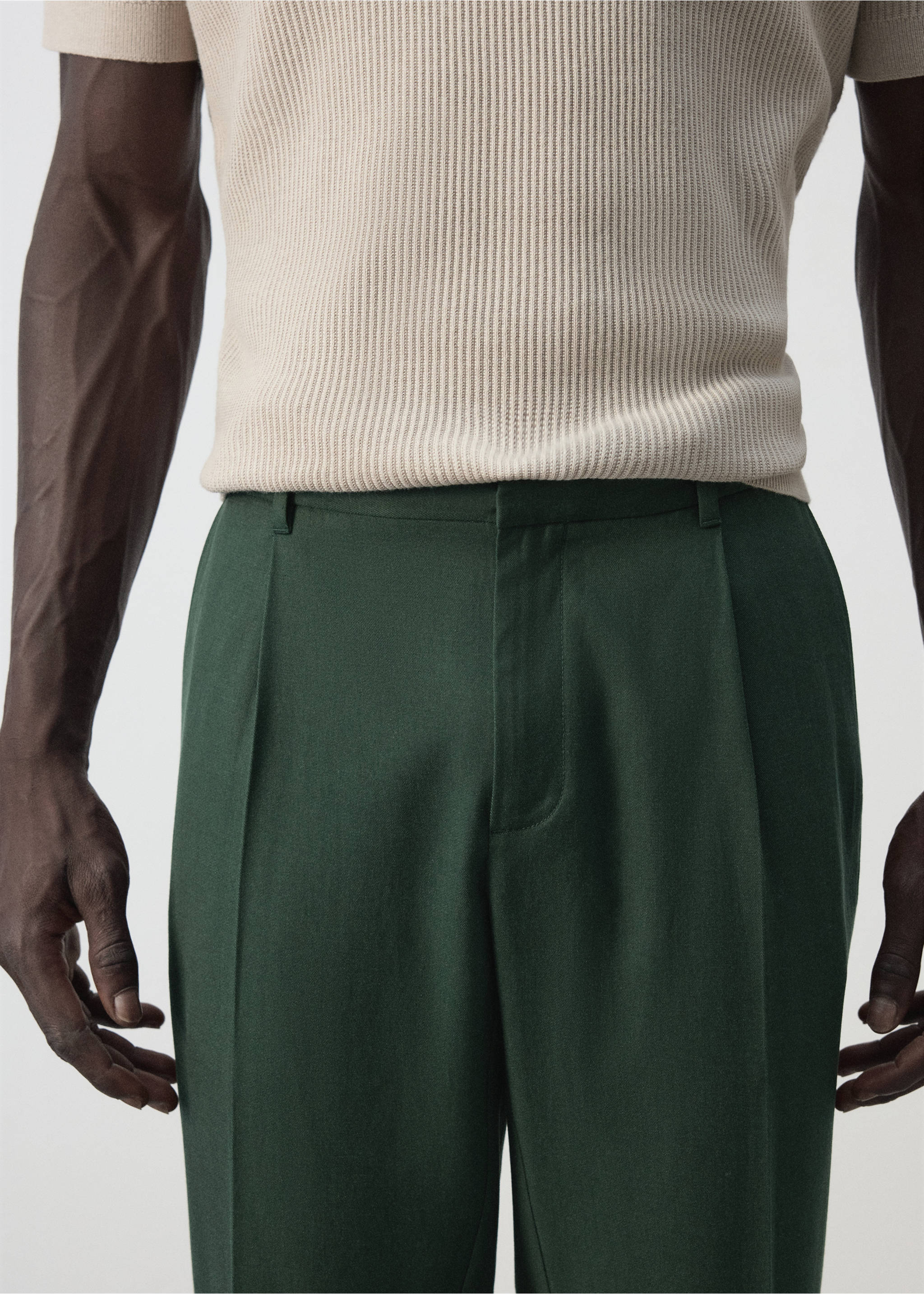 Pantalon julius - Détail de l'article 1, Vert foncé. Ref: 37014410-00.