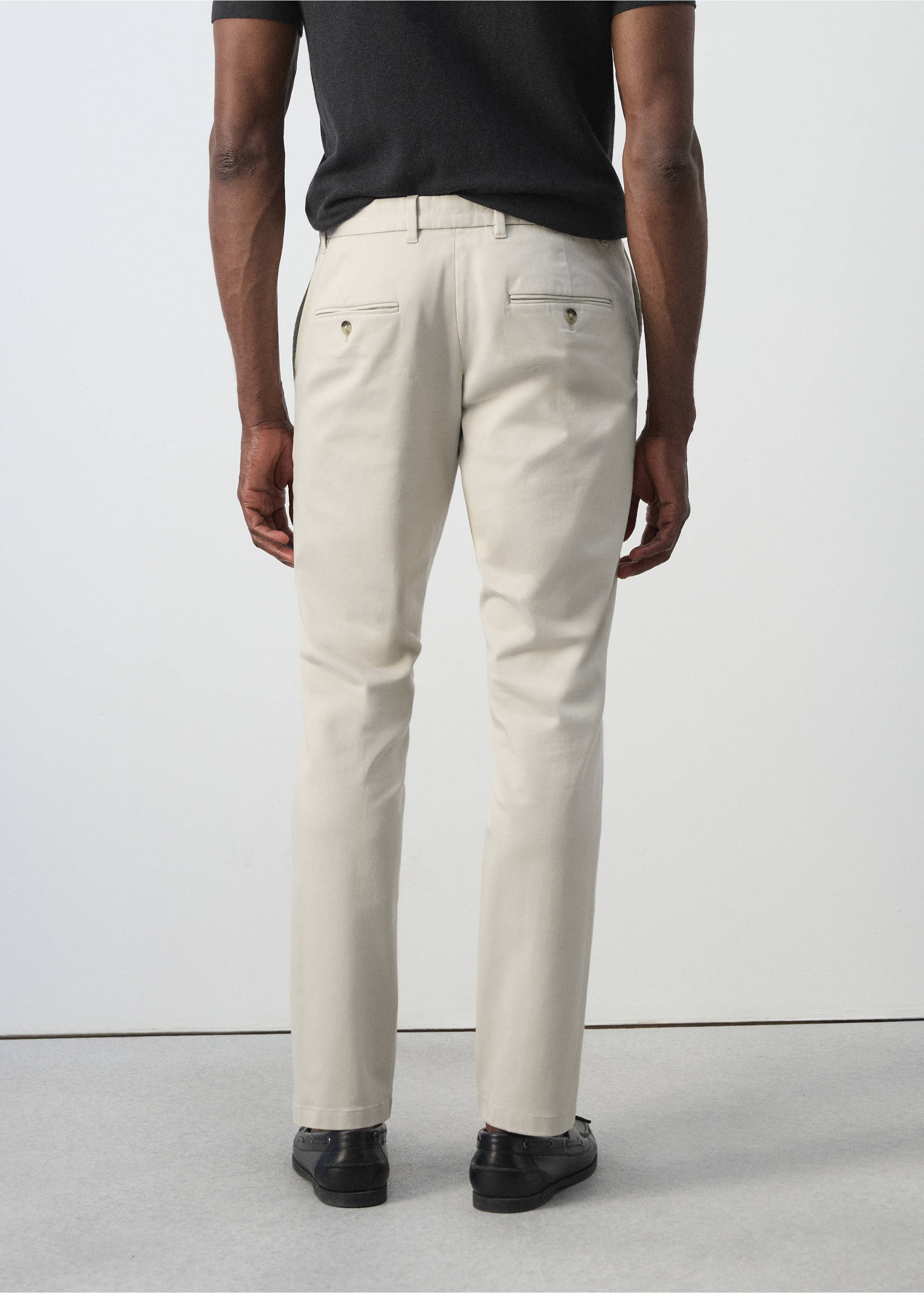 Pantalon Barna super slim-fit chino en sergé - Verso de l’article, Écru. Ref: 37014411-00.