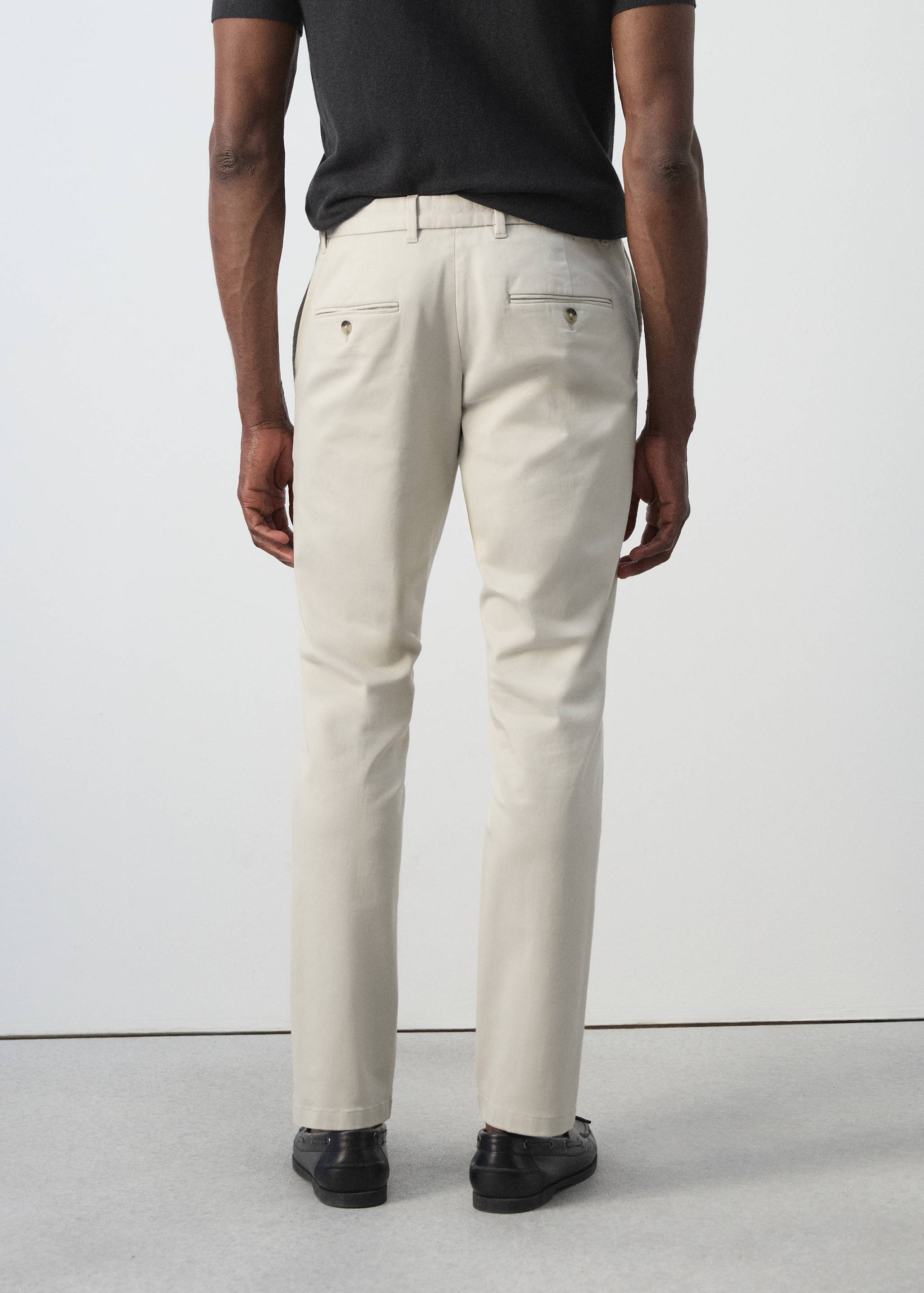 Pantalon Barna super slim-fit chino en sergé - Verso de l’article