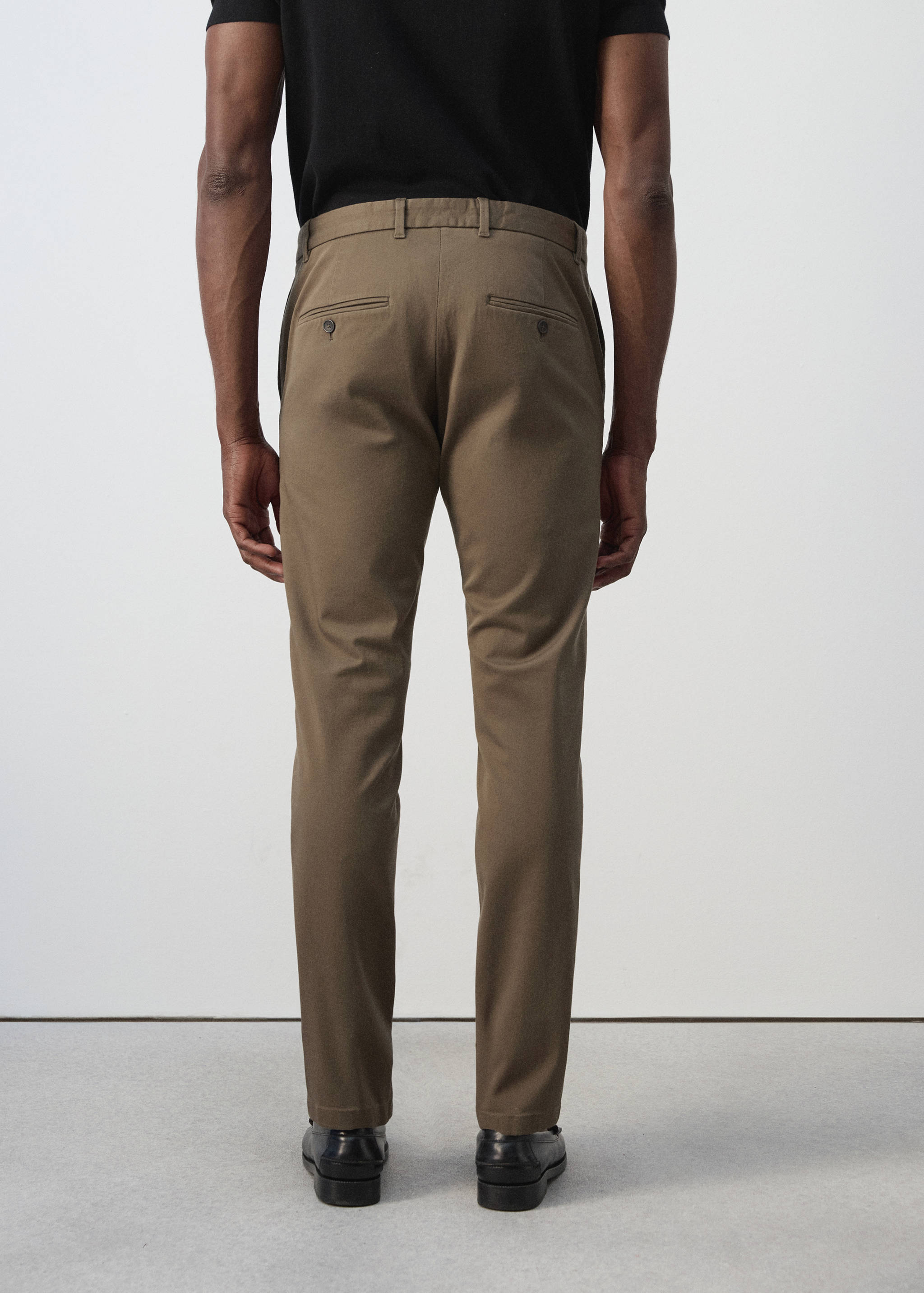 Pantalon Barna super slim-fit chino en sergé - Verso de l’article