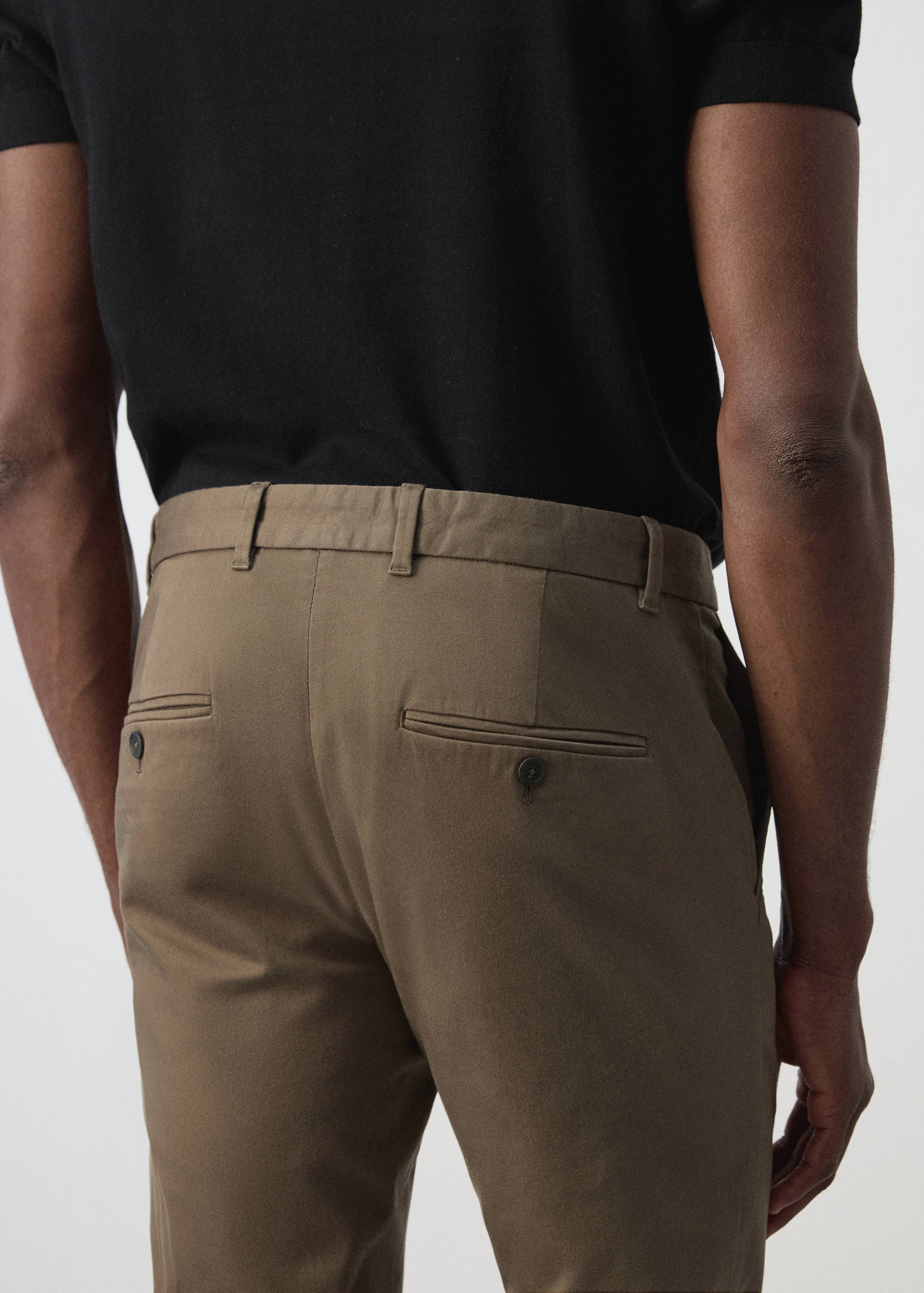Pantalon Barna super slim-fit chino en sergé - Détail de l'article 4
