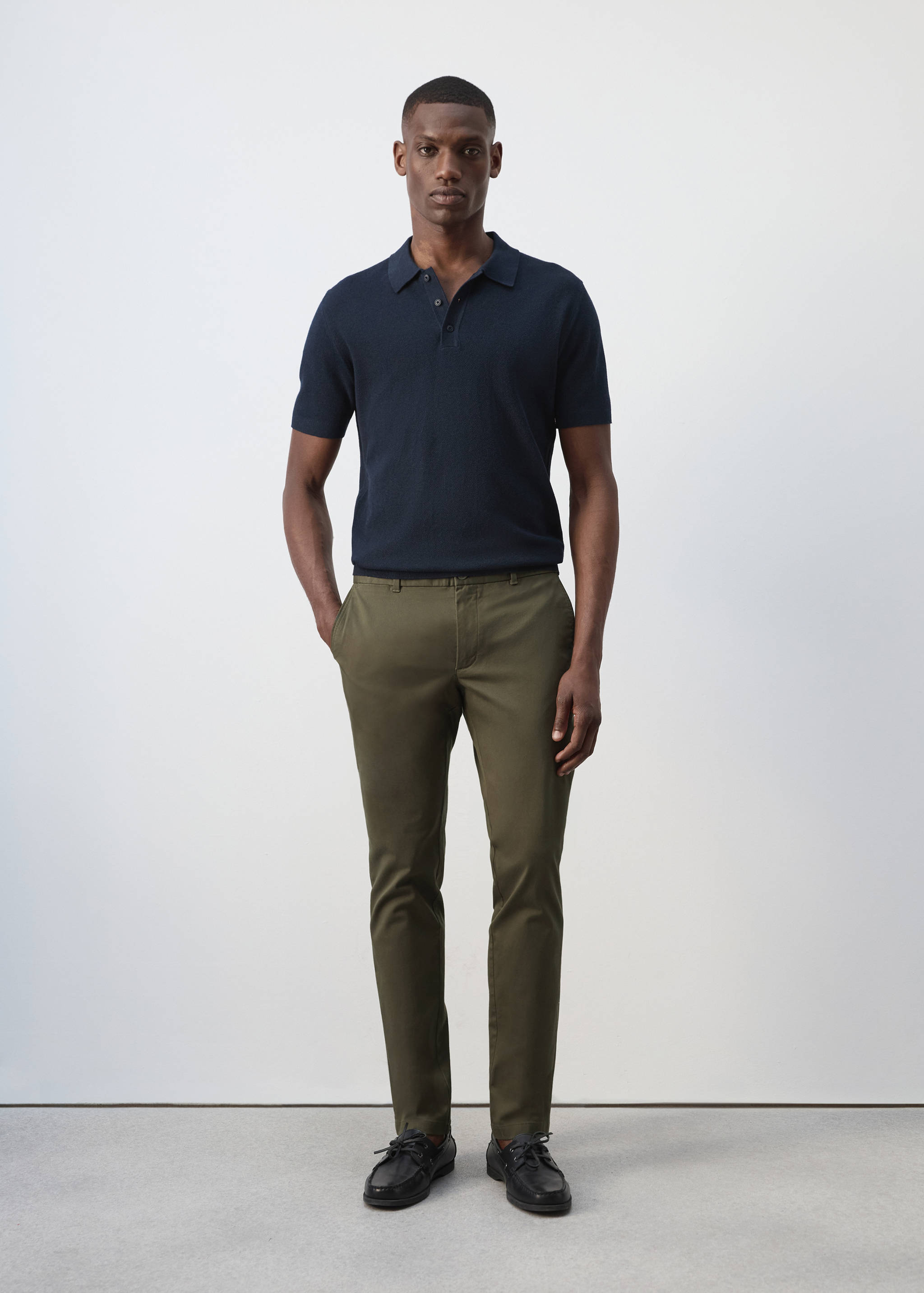 Pantalon Barna super slim-fit chino en sergé - Plan général