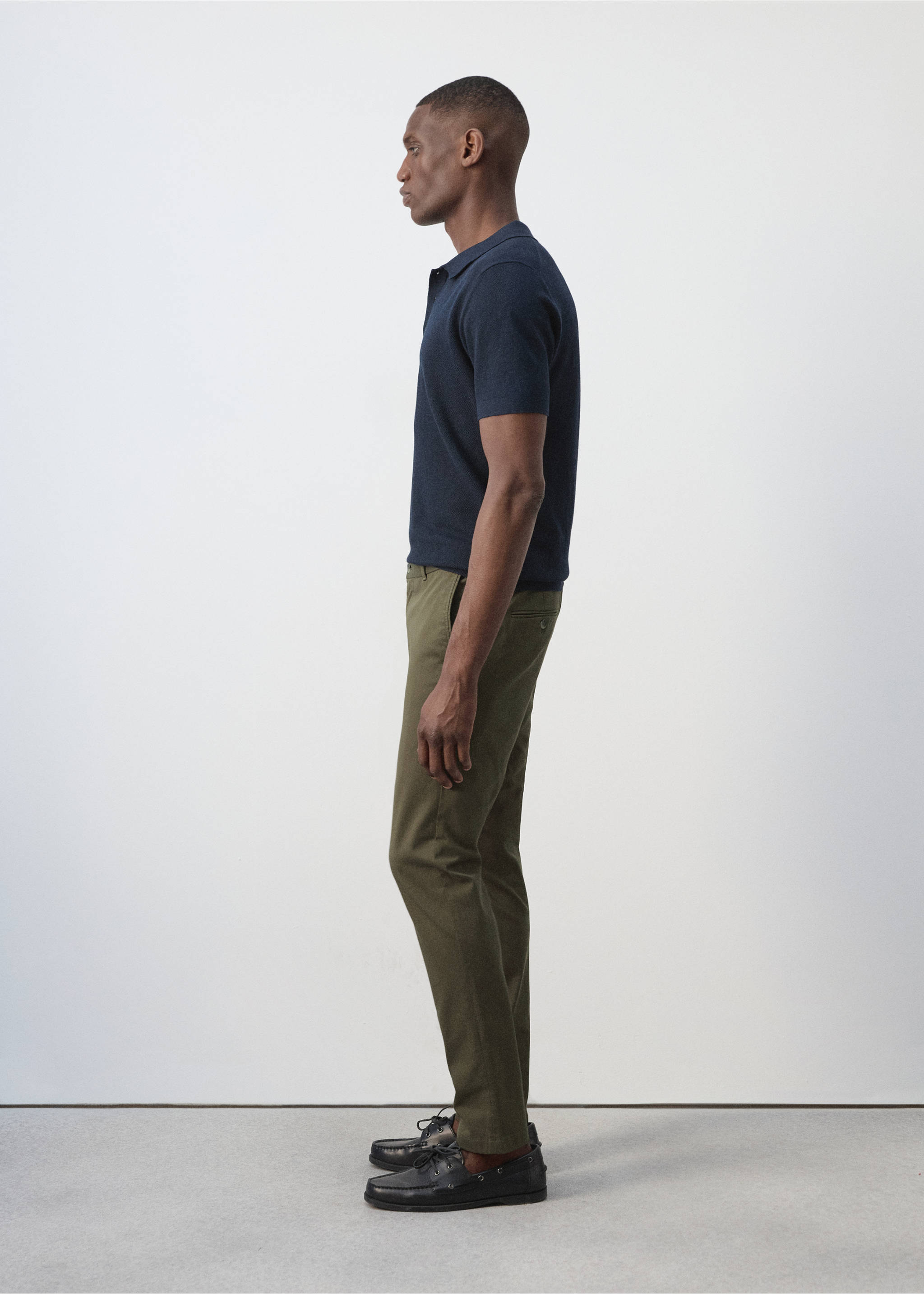 Pantalon Barna super slim-fit chino en sergé - Détail de l'article 2, Kaki. Ref: 37014411-00.