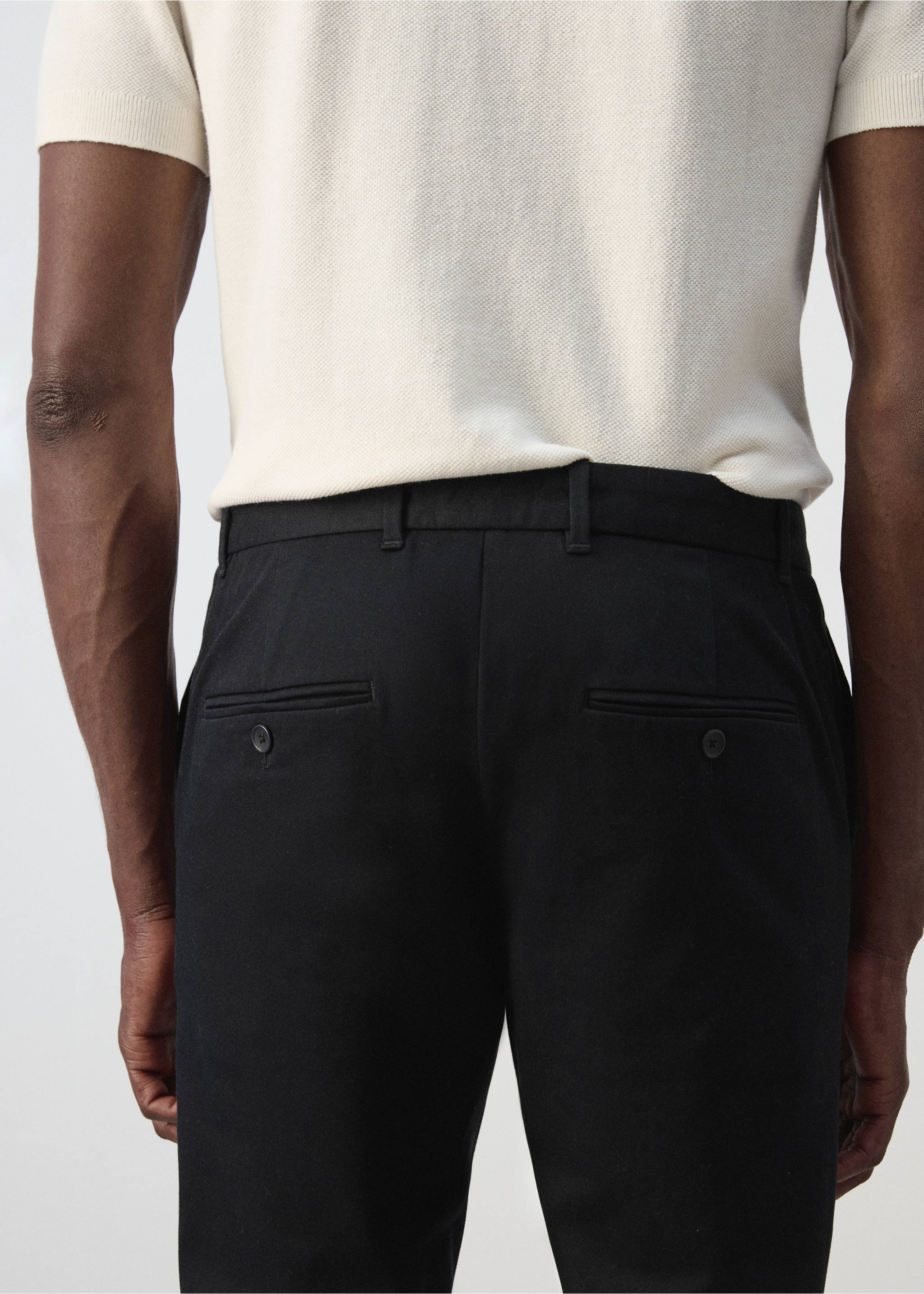 Pantalon Barna super slim-fit chino en sergé - Détail de l'article 4, Noir. Ref: 37014411-00.