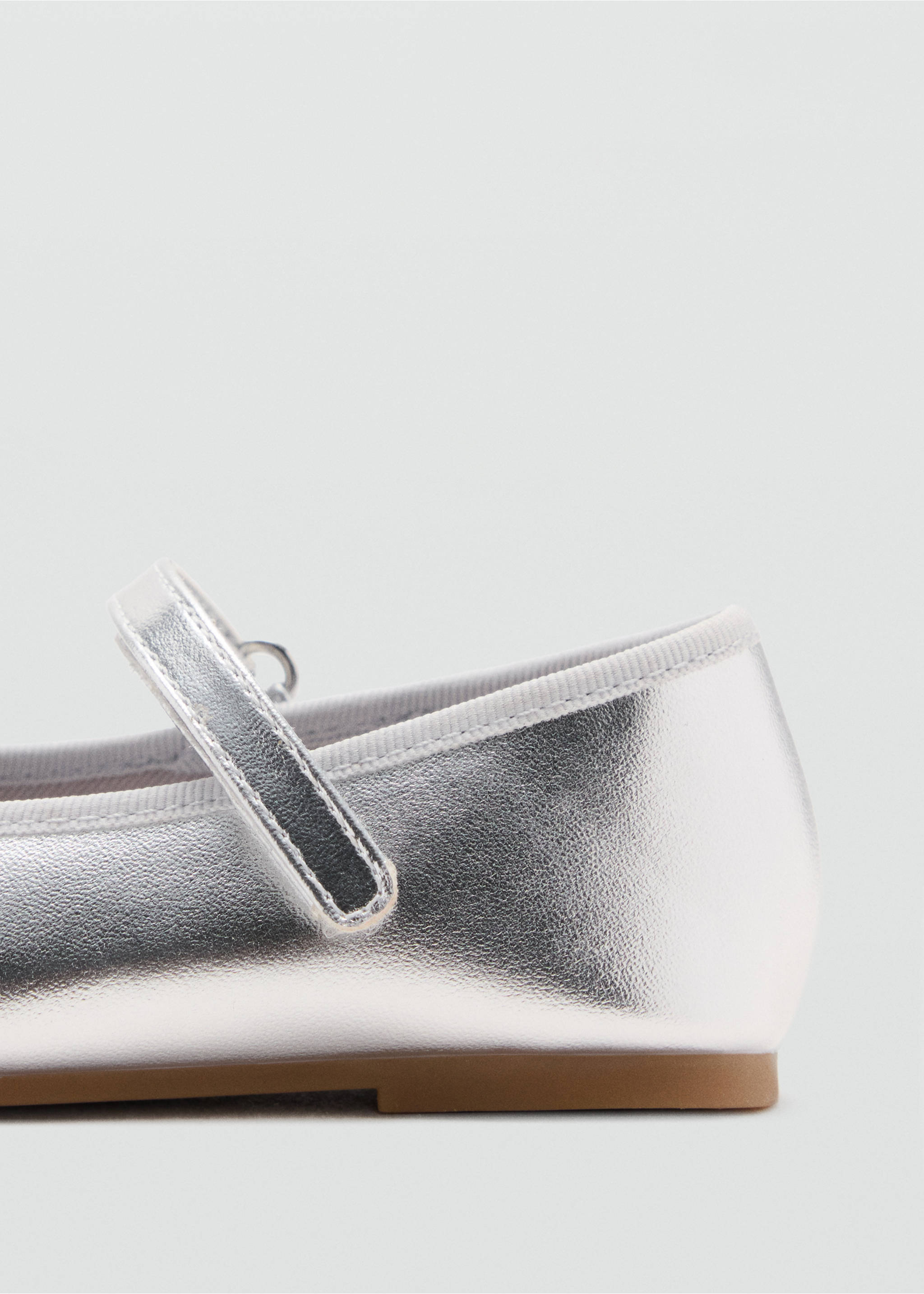 Metallic ballet flats with bow - Details of the article 1, Silver. Ref: 37014421-00.