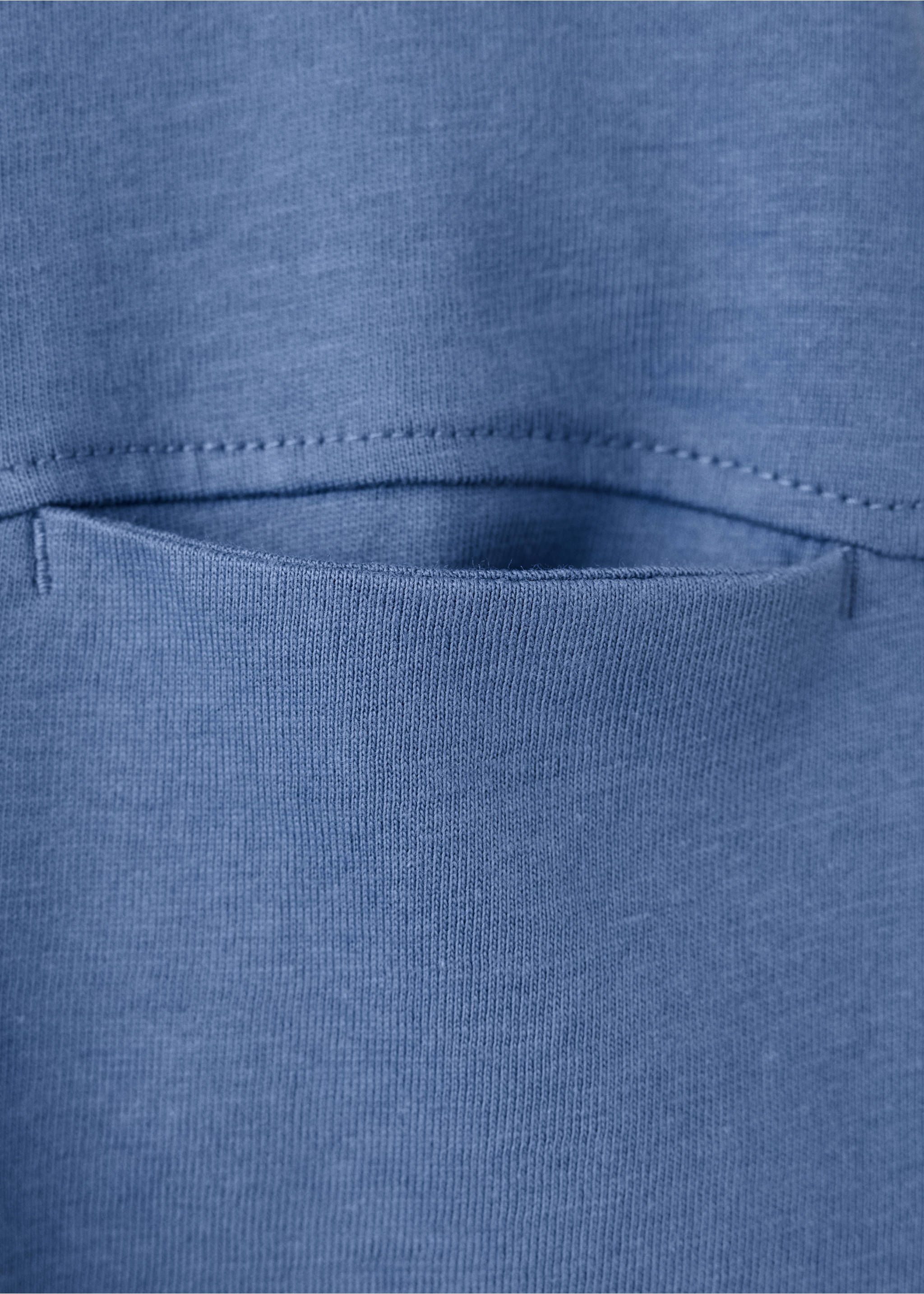 Pocket cotton T-shirt - Details of the article 8, China Blue. Ref: 37014423-00.