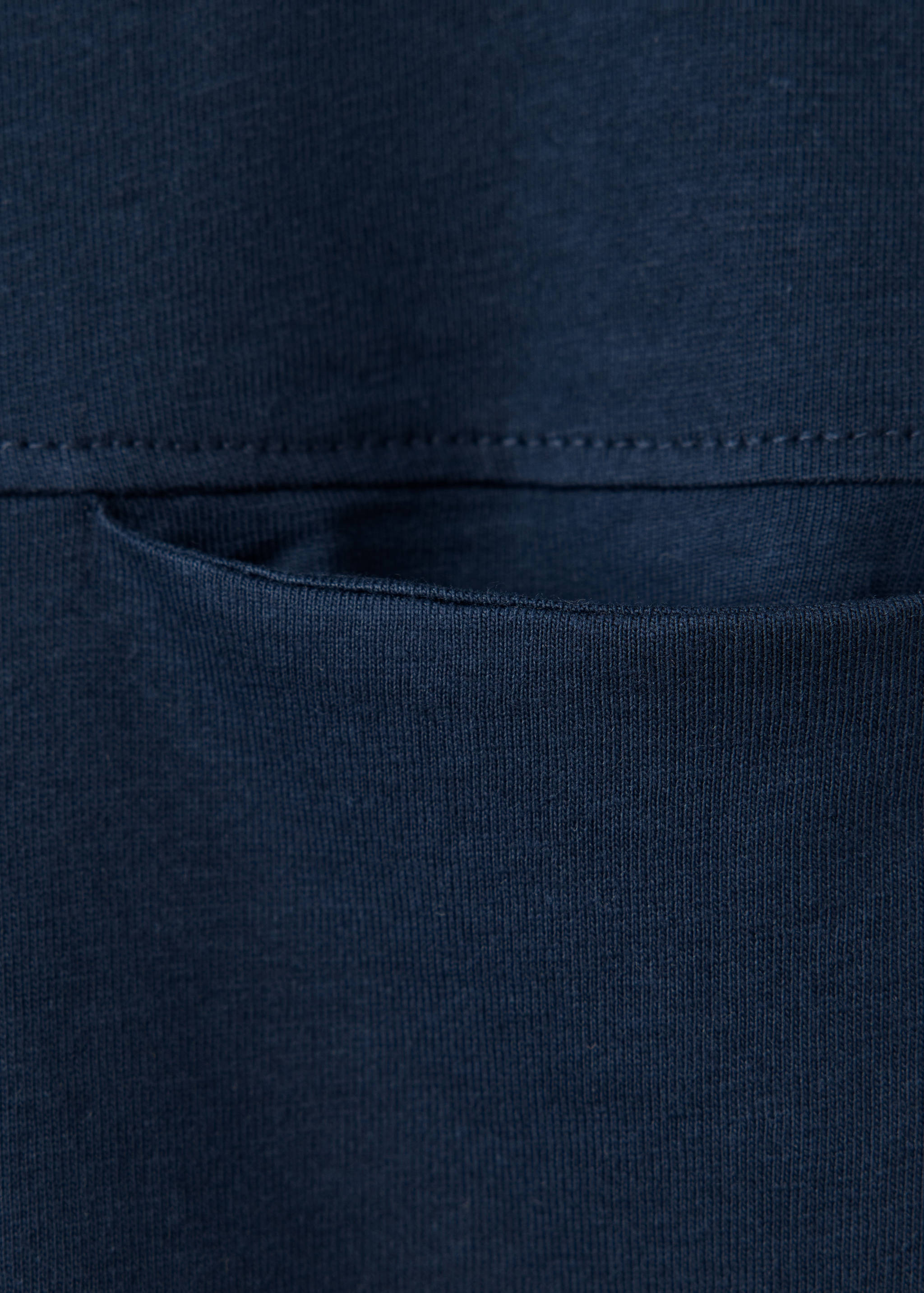 Baumwoll-T-Shirt mit Tasche - Detail des Artikels 0
