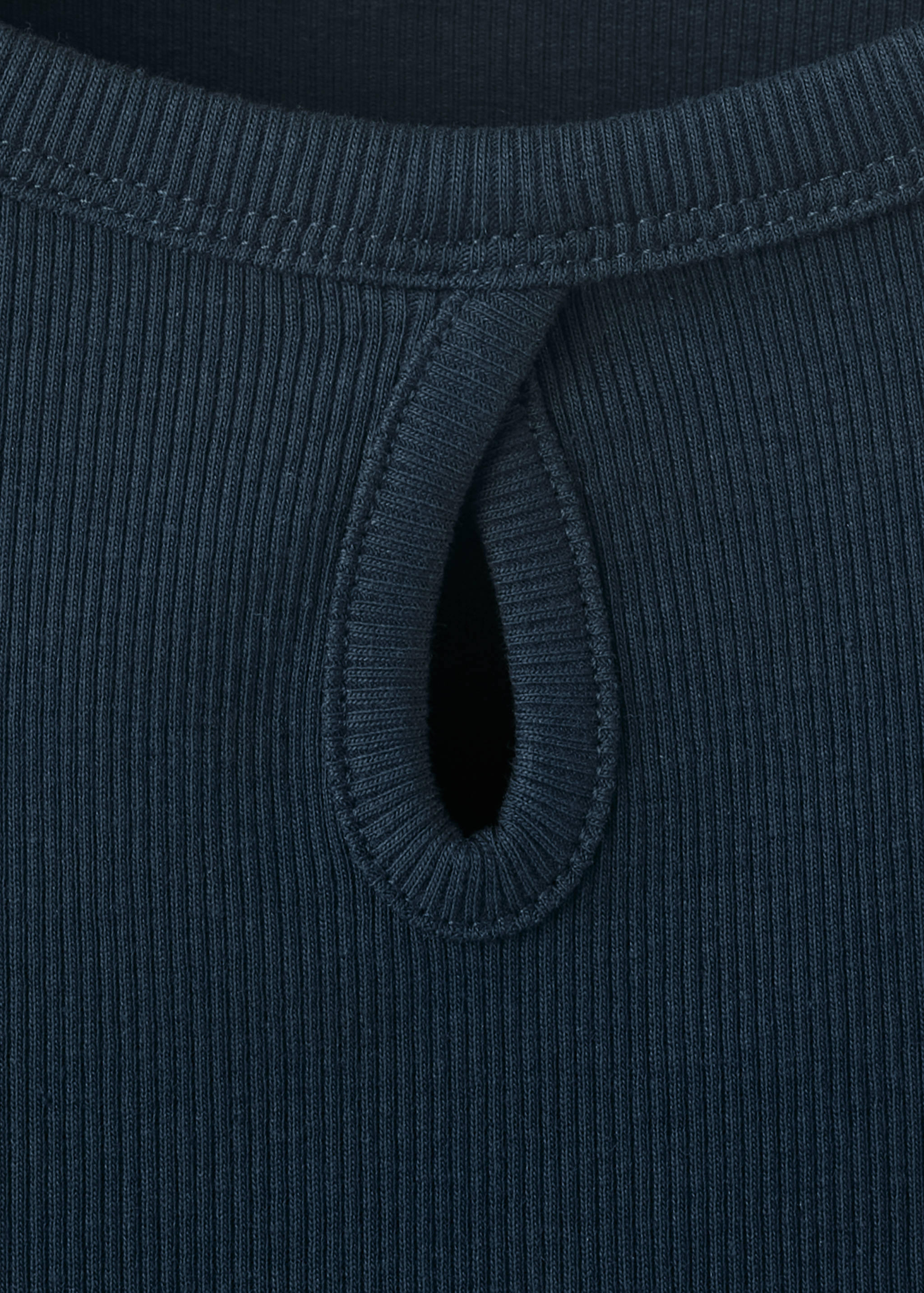 T-shirt lagrima - Details of the article 8