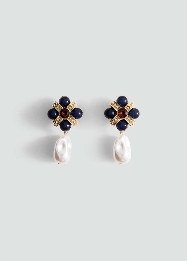 Pearl dangle earrings — Gold