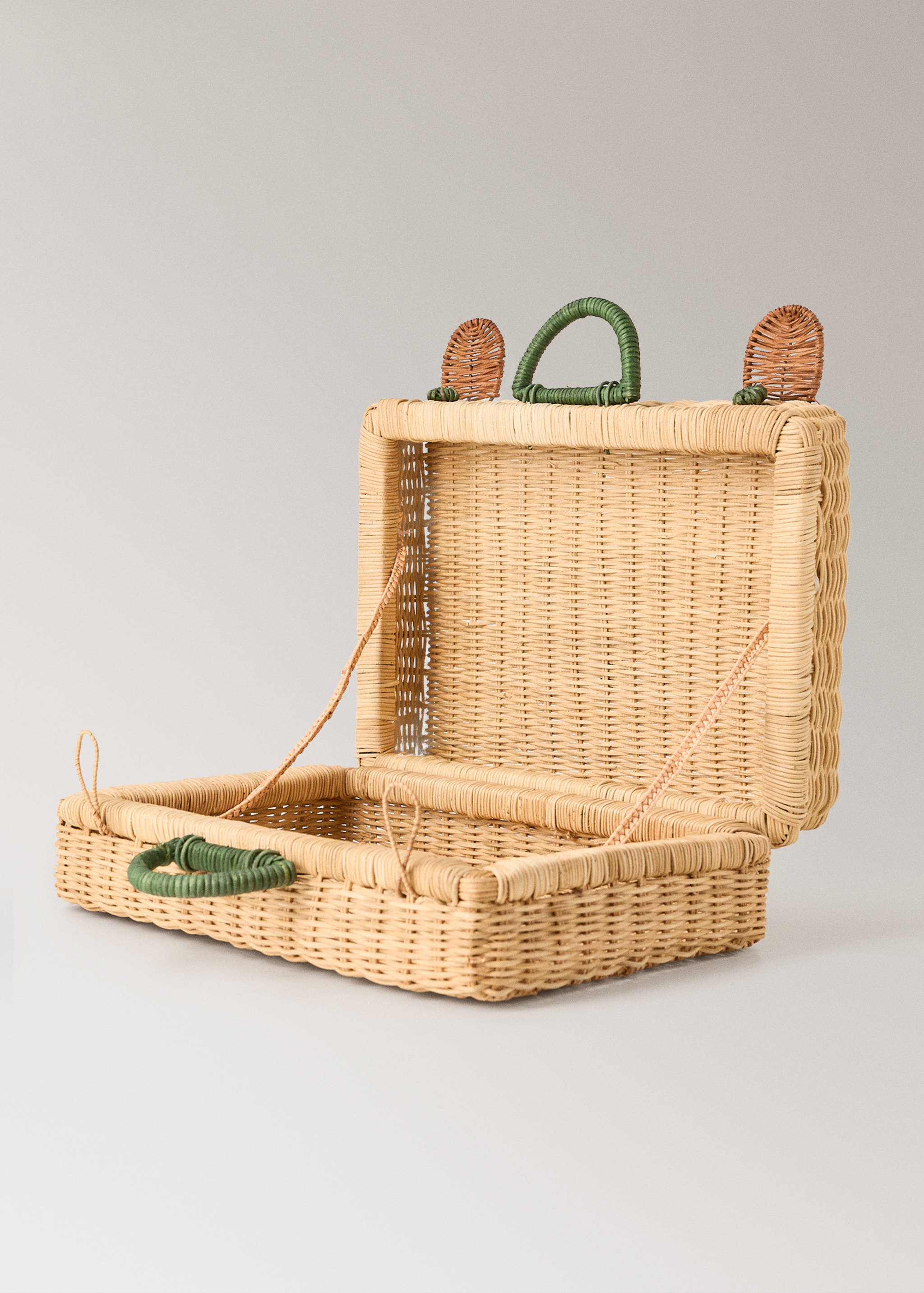 Wicker suitcase with bear illustration - Details of the article 3