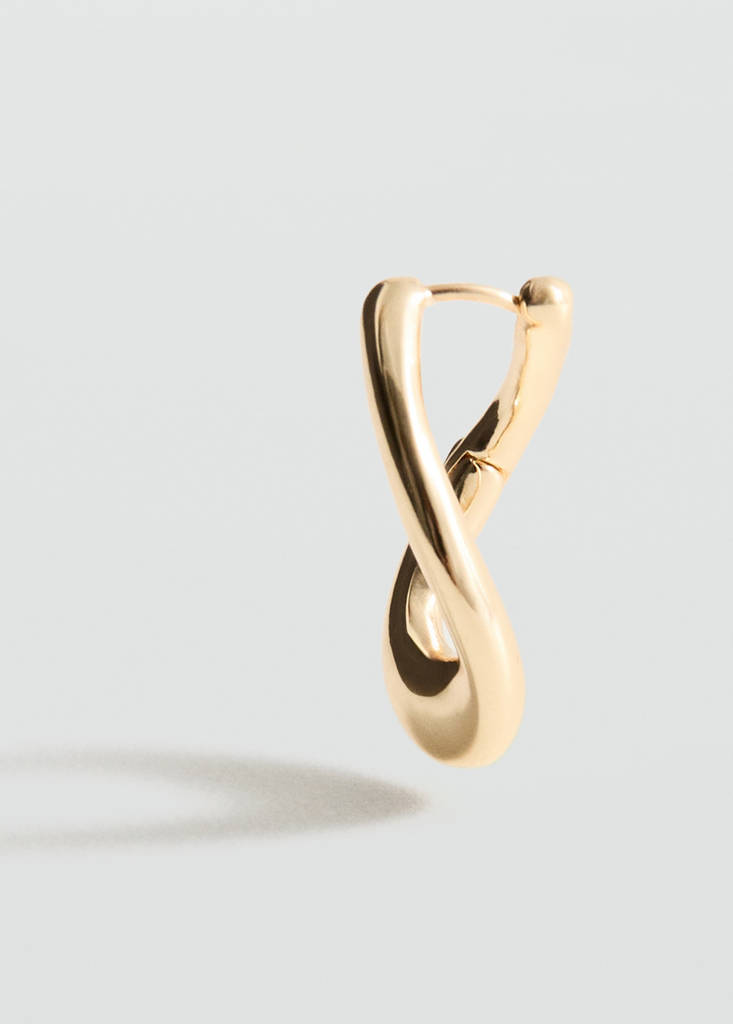 Irregular semi-hoop earrings — Gold