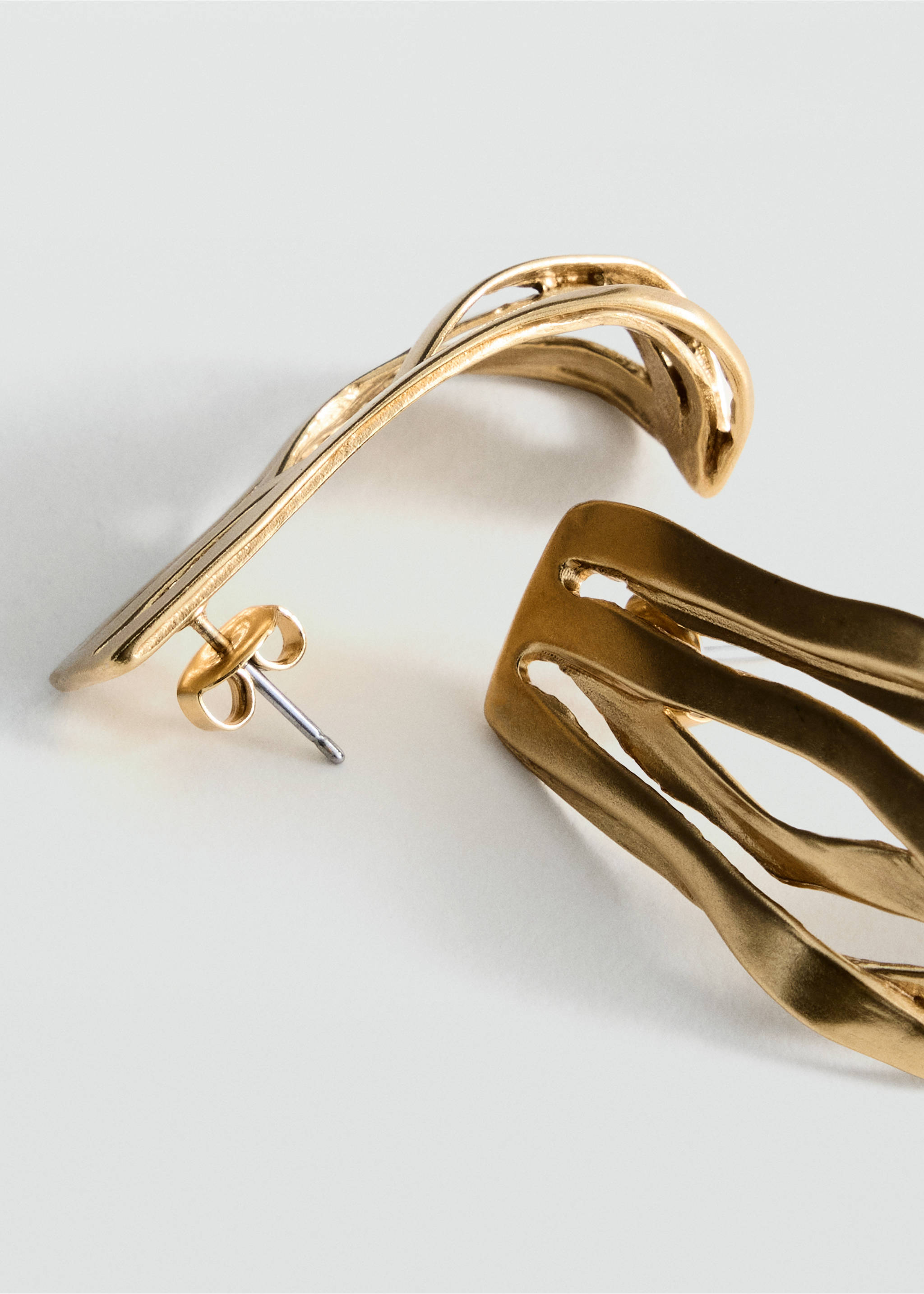 Relief earrings - Medium plane, Gold. Ref: 37014459-00.