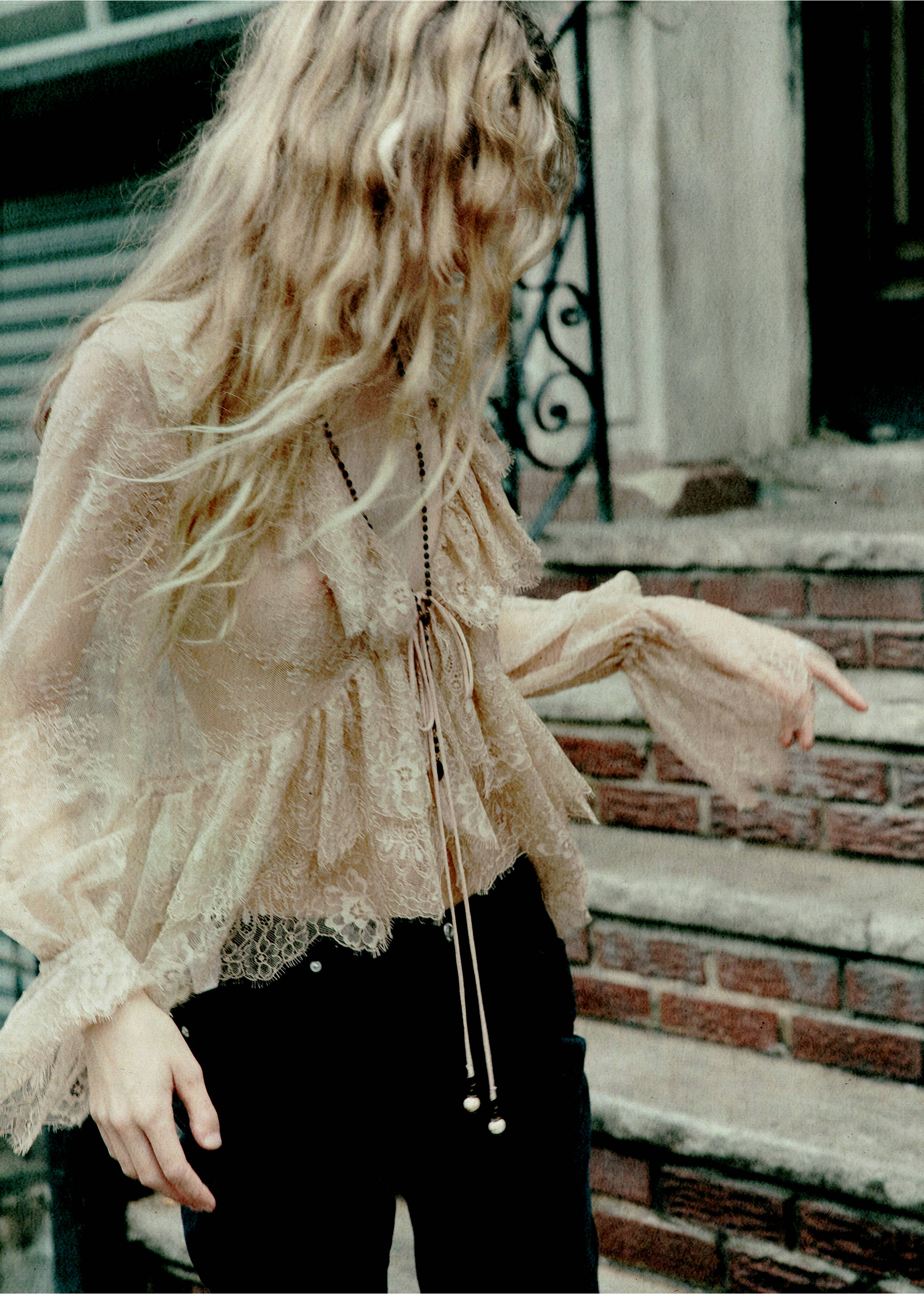 Lace frill blouse - Details of the article 1, Sand. Ref: 37014469-00.