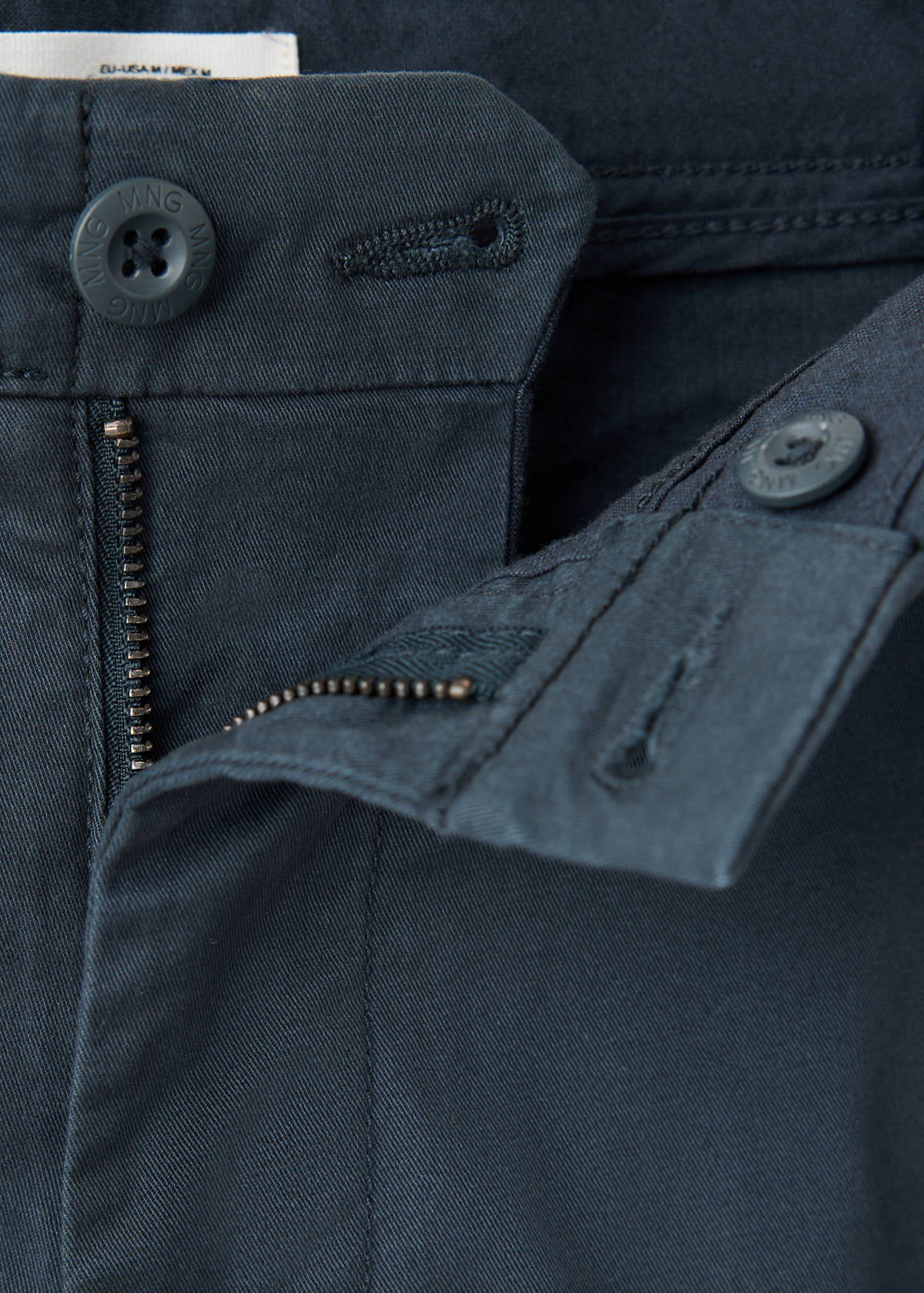 Cotton chinos — Navy