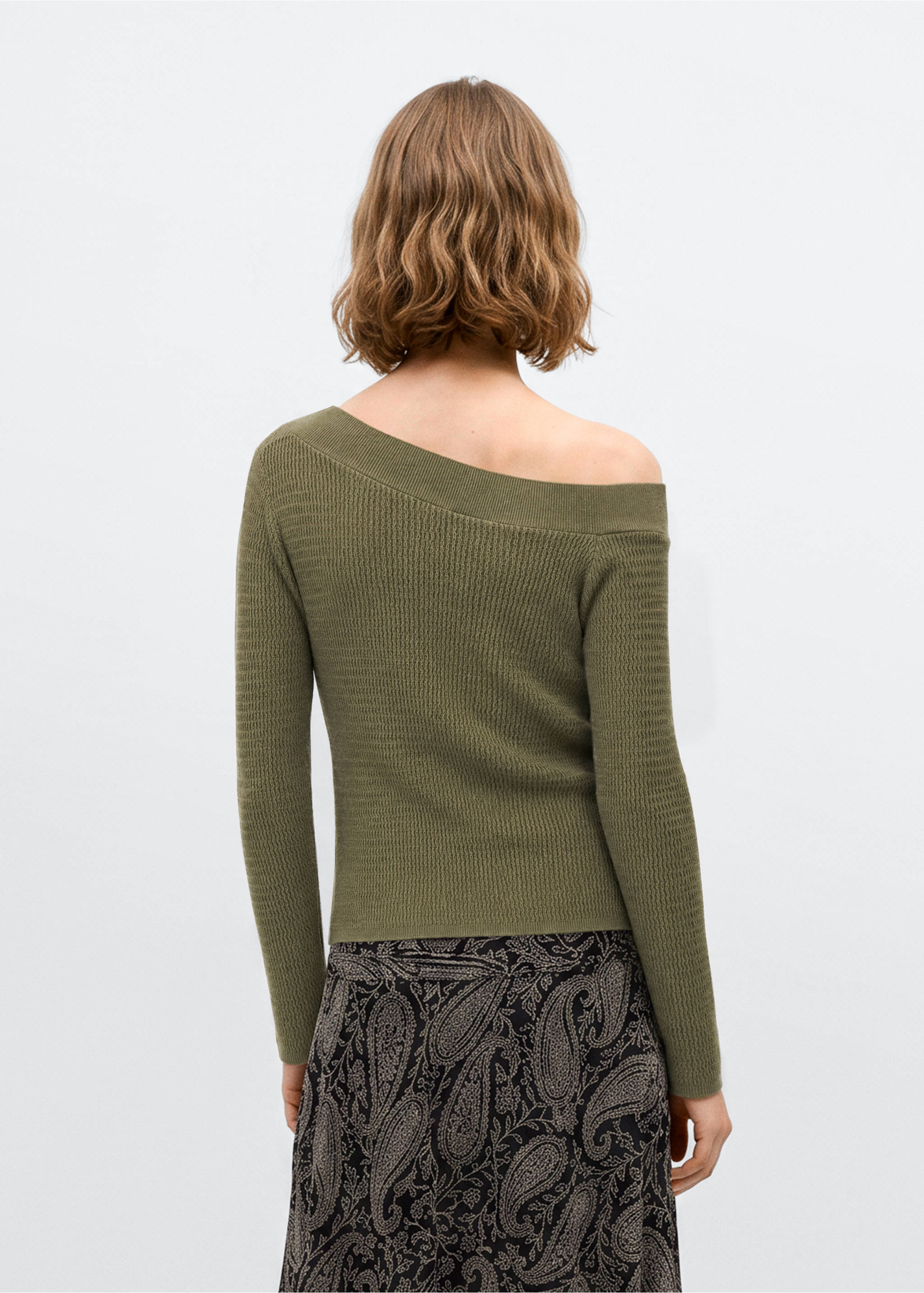Jersey canalé escote asimétrico - Reverso del artículo, Khaki. Ref: 37014795-00.