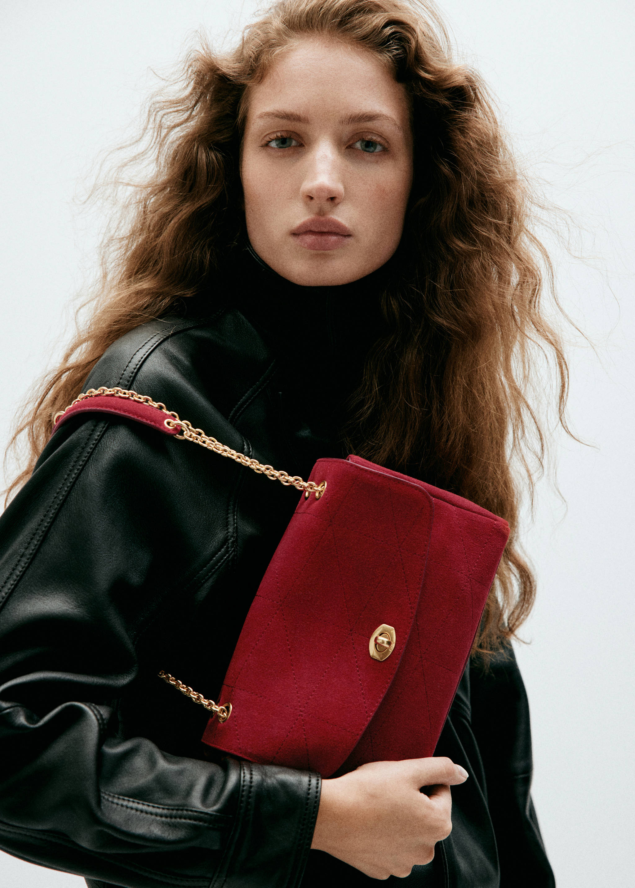 Small leather chain shoulder bag - General plane