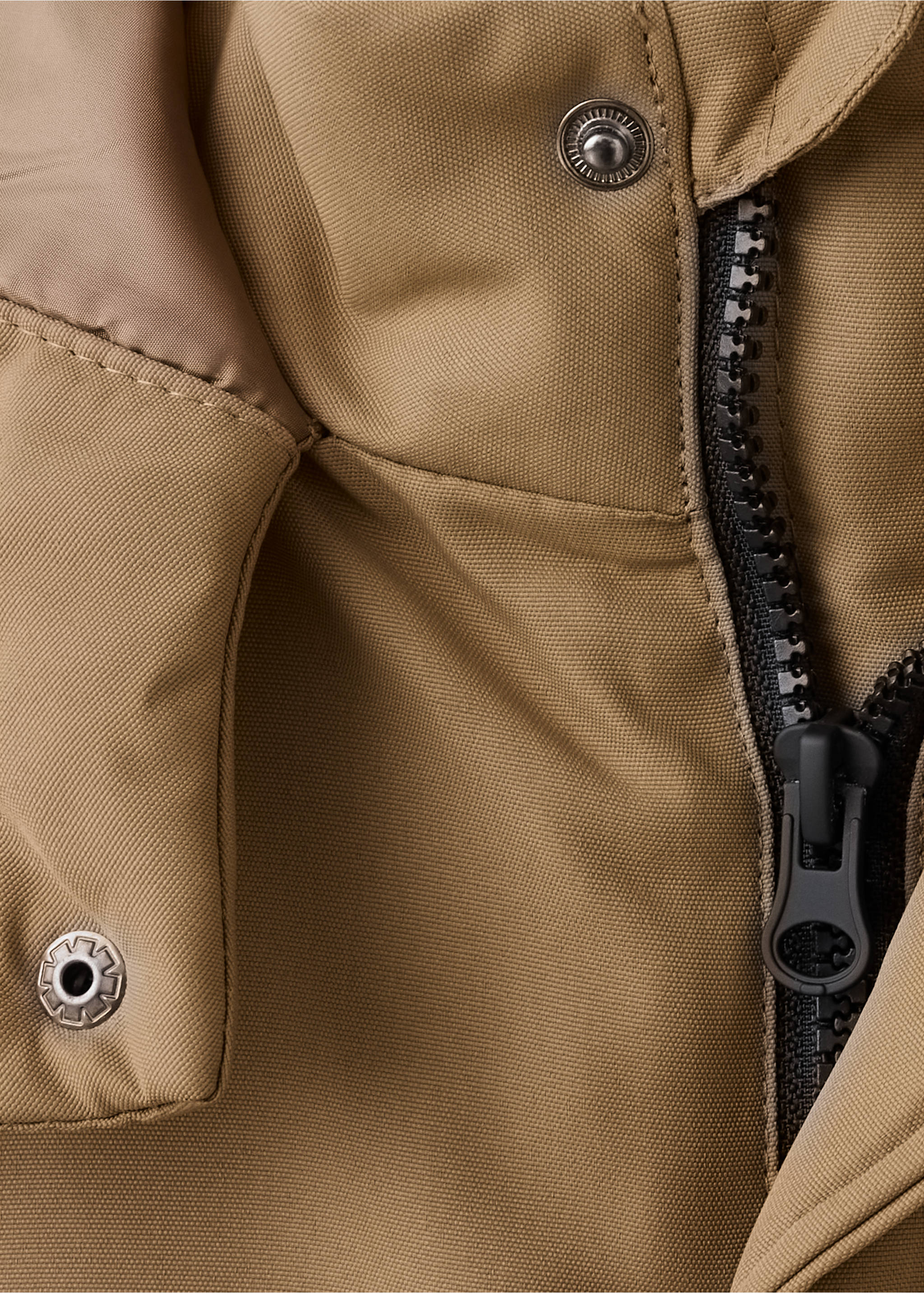 Anorak oversize capucha - Detalle del artículo 8, Marrón medio. Ref: 37015152-00.
